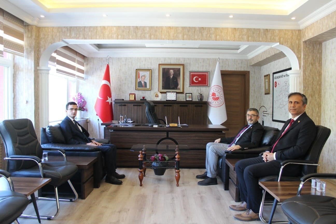 Kaymakam Ardal&rsquo;dan, Rekt&ouml;r Kaplancıklı&rsquo;ya tablo
