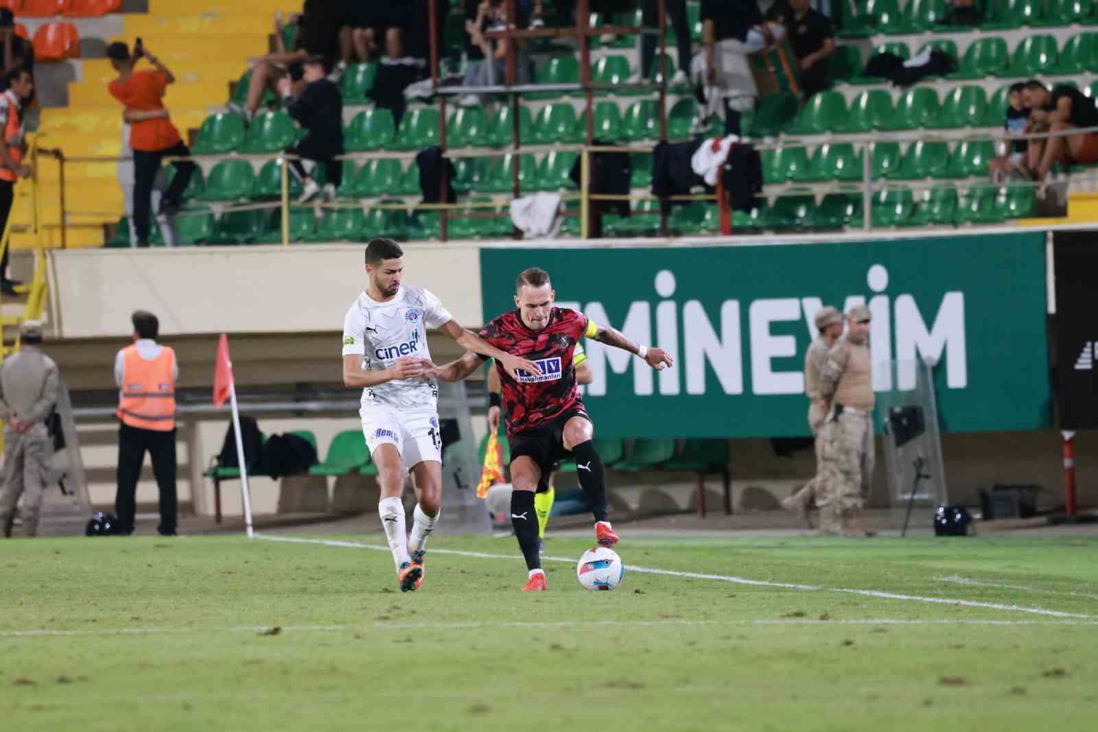 Trendyol Süper Lig: Alanyaspor: 1 - Kasımpaşa: 2 (Maç sonucu)
