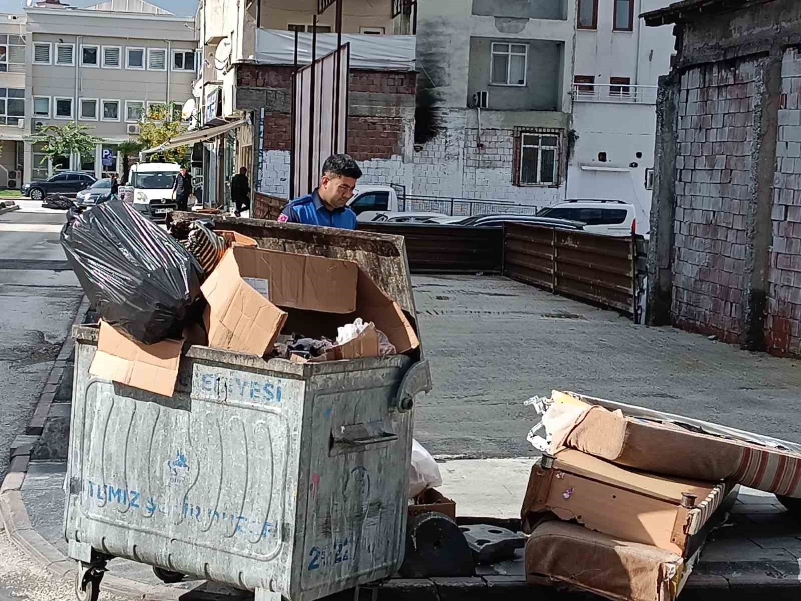 Çevreyi kirleten şahıs kameralardan tespit edildi