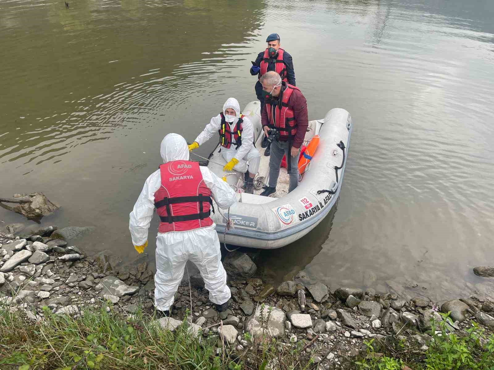 Sakarya Nehri’nde erkek cesedi bulundu
