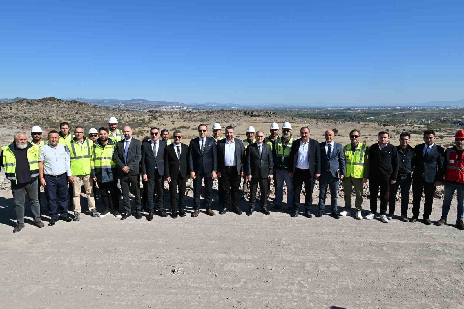 Sanayi ve Teknoloji Bakan Yardımcısı İnan’dan Muradiye OSB’ye ziyaret
