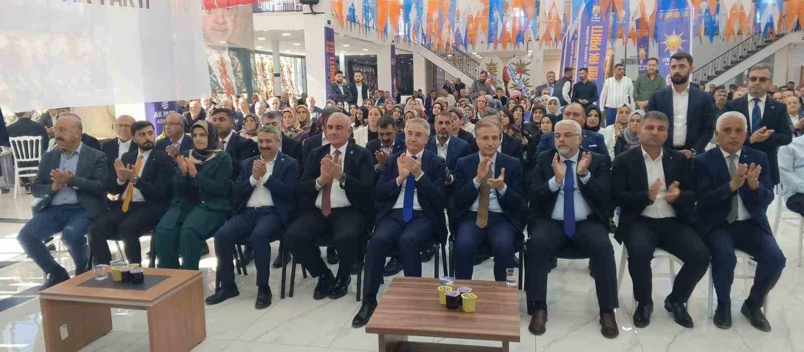 Başkan Yal&ccedil;ınkaya, g&uuml;ven tazeledi
