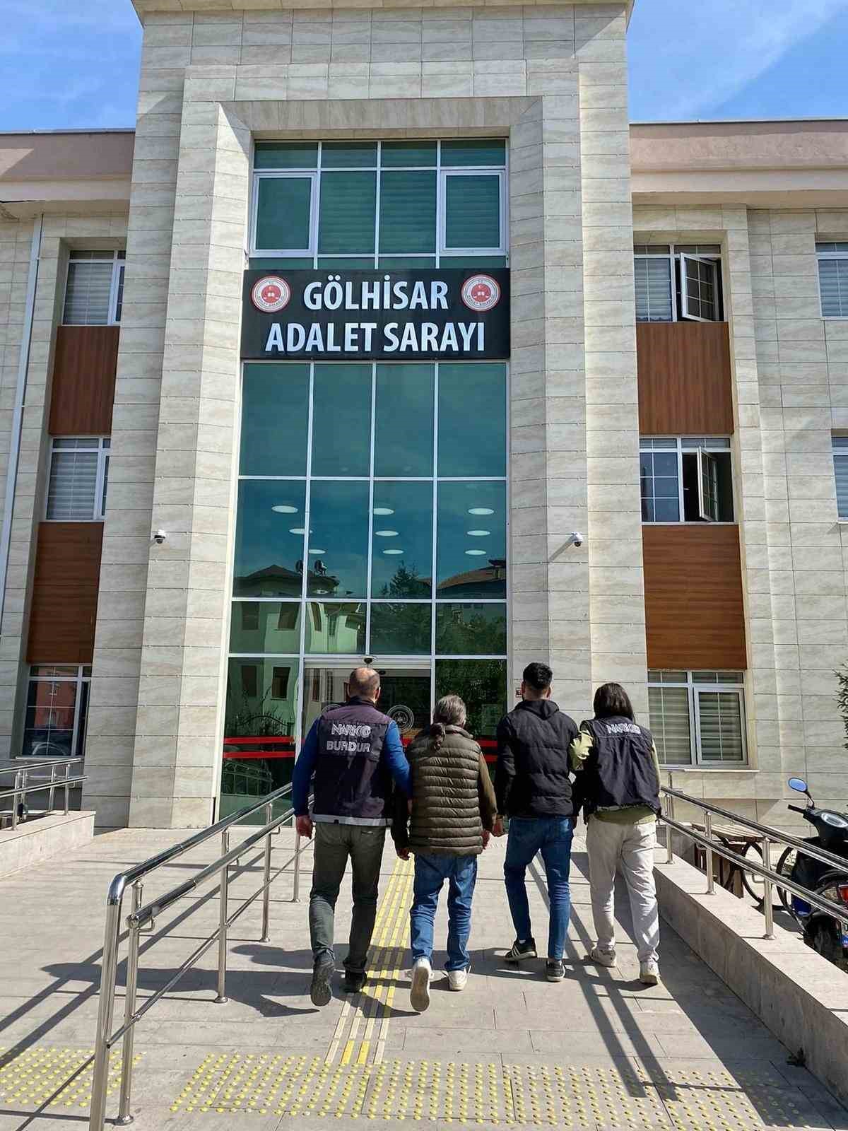 Burdur&rsquo;da uyuşturucudan 2 tutuklama
