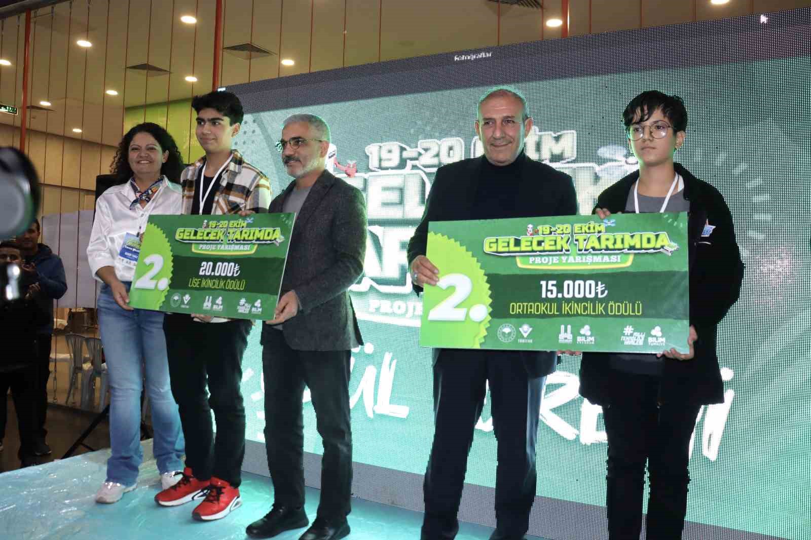 Gelecek Tarımda Proje Festivali&rsquo;nde &ouml;d&uuml;ller sahiplerini buldu
