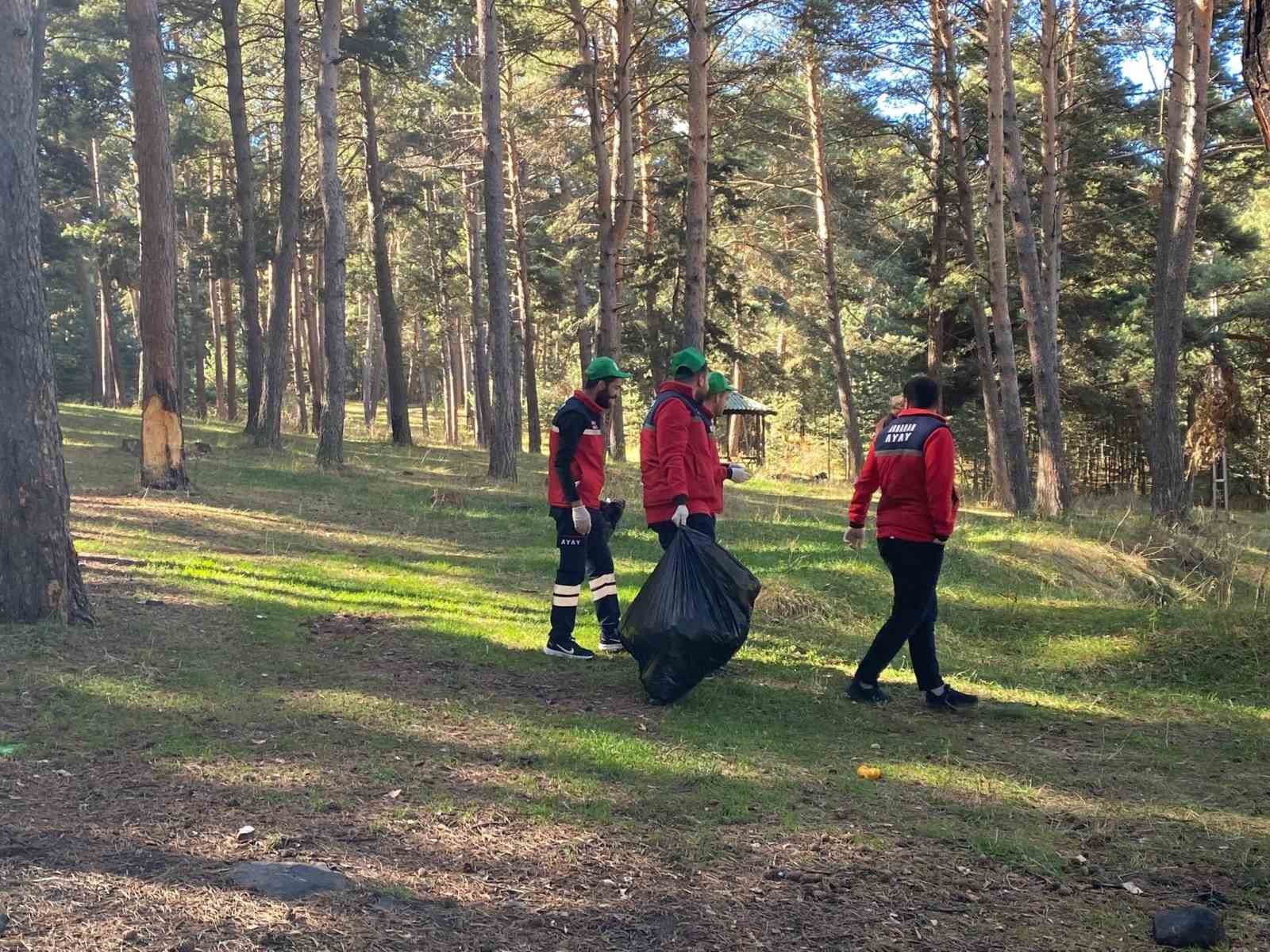 "Orman Benim&rdquo; diyerek kolları sıvadılar
