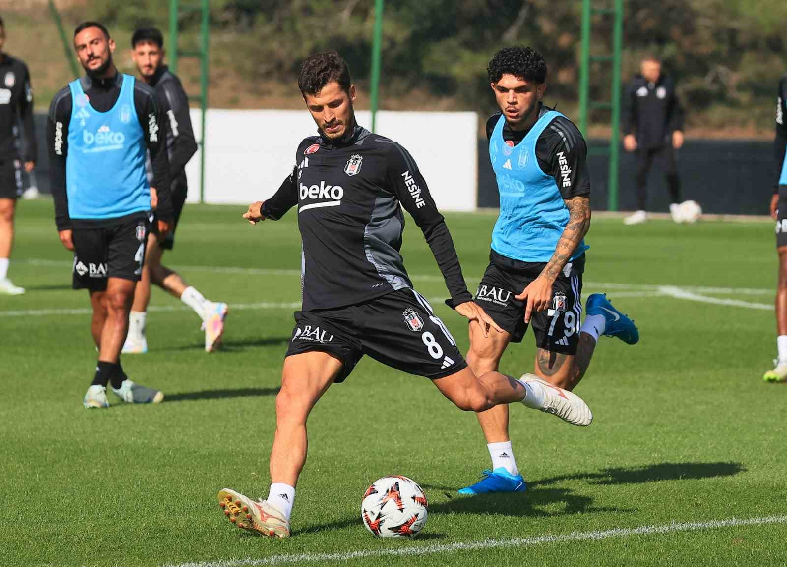 Beşiktaş’ta Lyon maçı hazırlıkları başladı