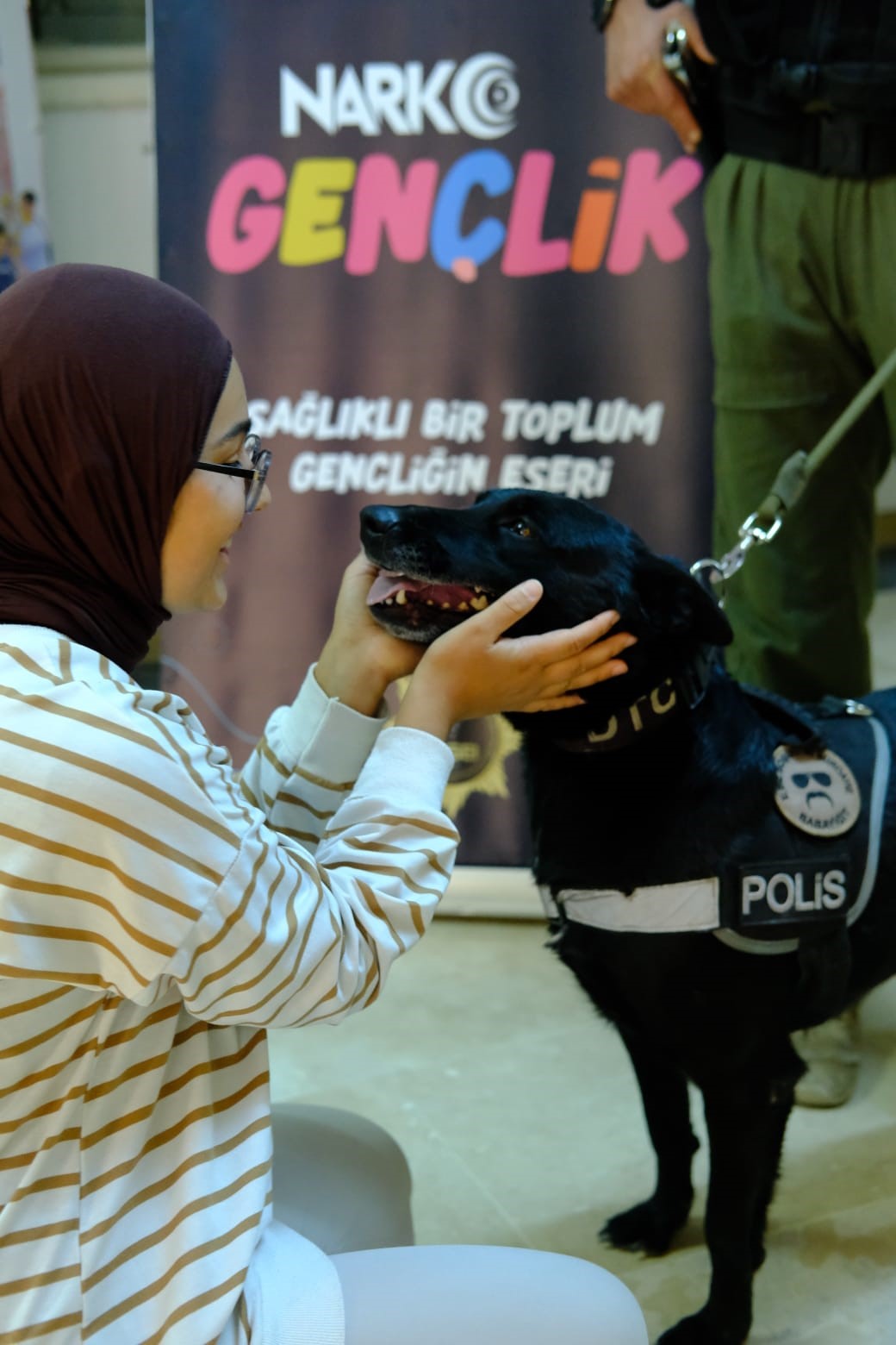 Öğrenciler "Biliyorum Güvendeyim" Projesi ile bilgileniyor
