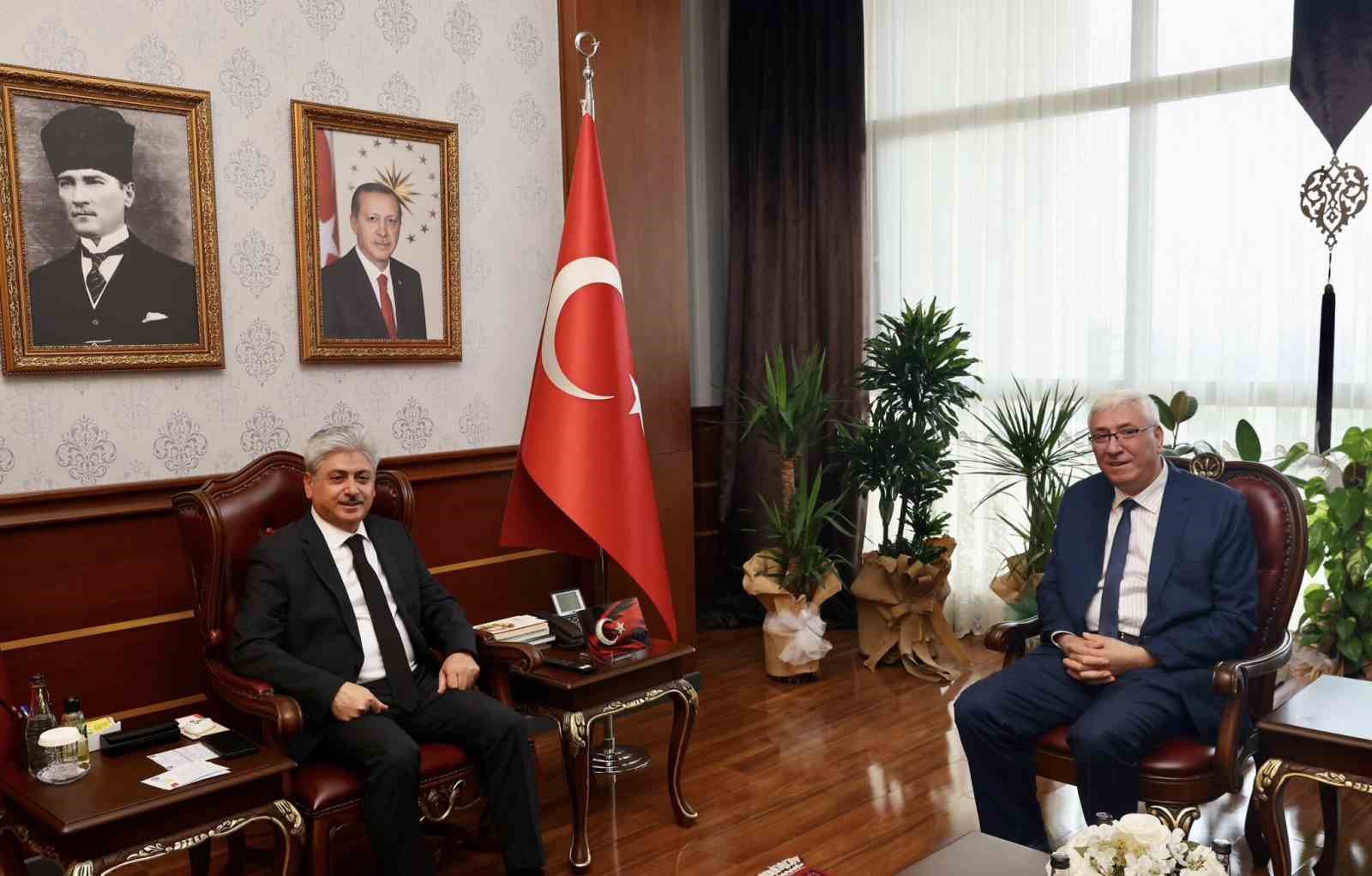 Vali Doğan: &ldquo;Deprem &ouml;nceliğimiz&rdquo;
