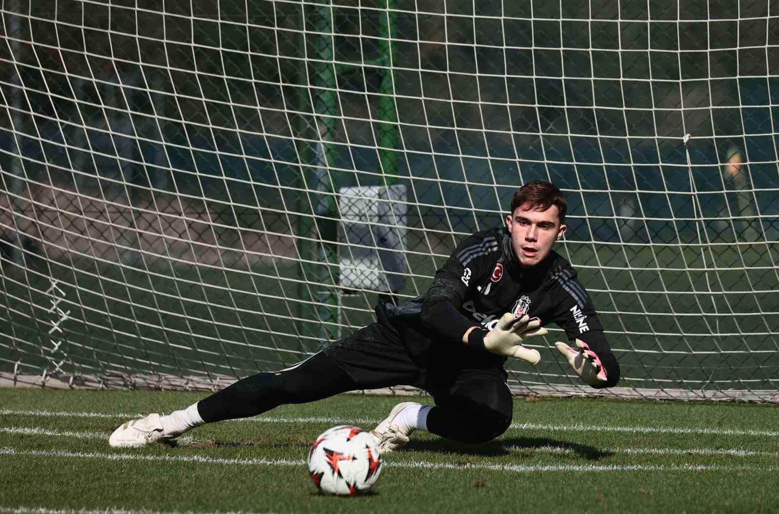 Beşiktaş&rsquo;ta Lyon ma&ccedil;ı hazırlıkları başladı
