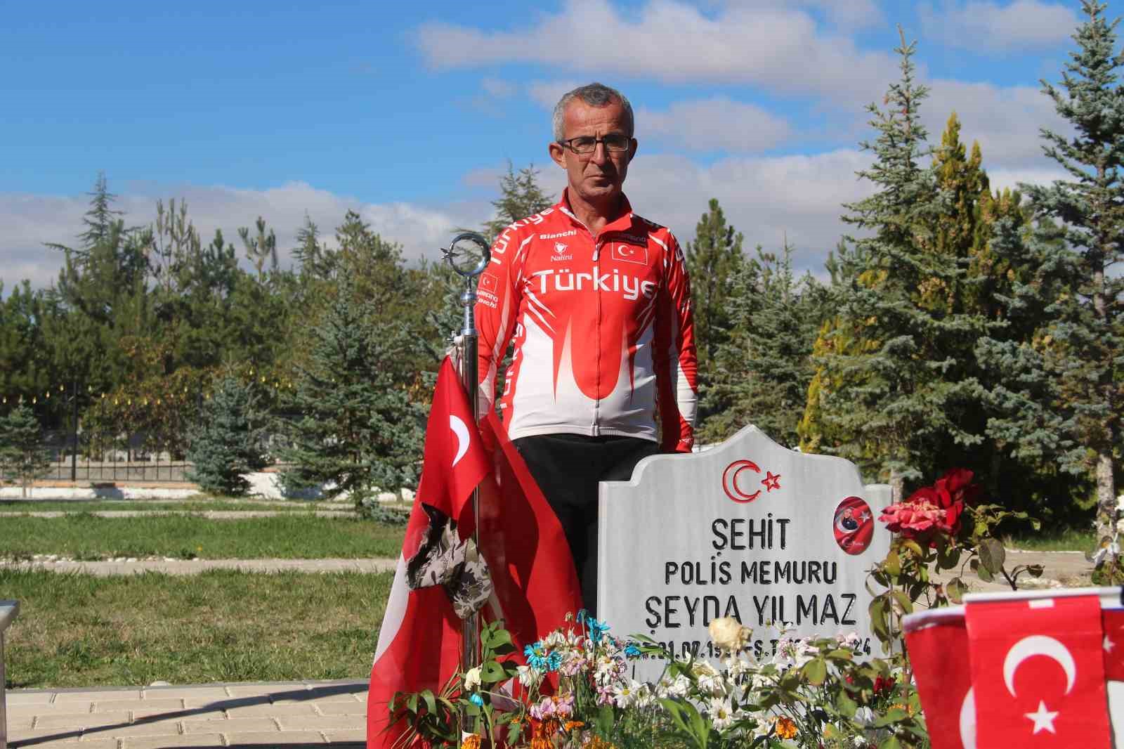 Şehit polis Şeyda Yılmaz anısına bin kilometre pedal çevirdi
