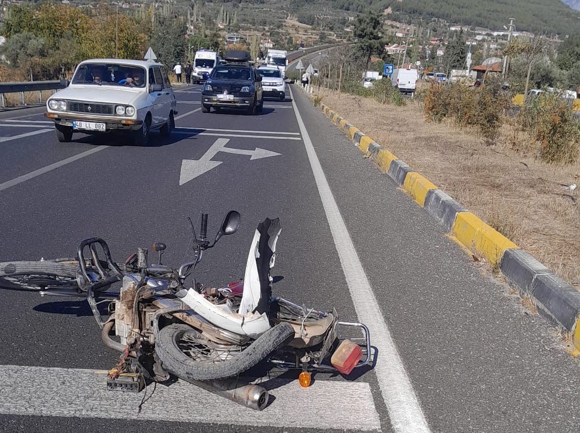 Ölümlü kaza sonrası yolu kapattılar
