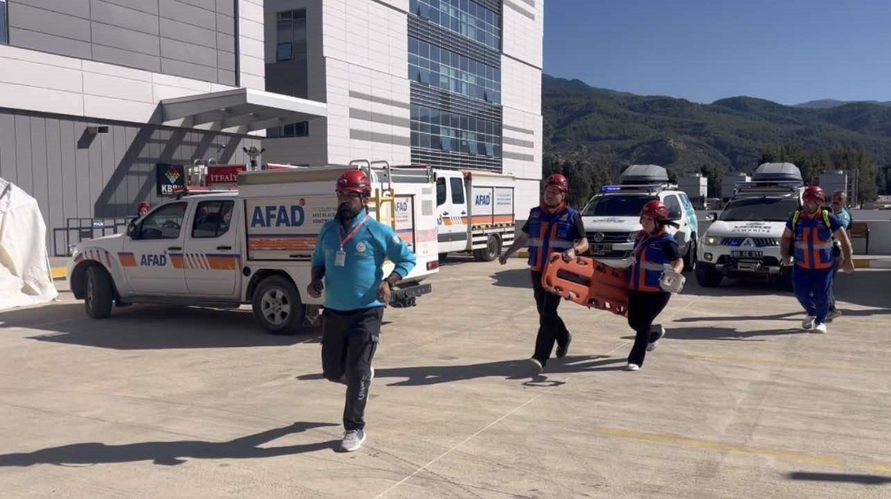 Osmaniye Devlet Hastanesi&rsquo;nde deprem tatbikatı
