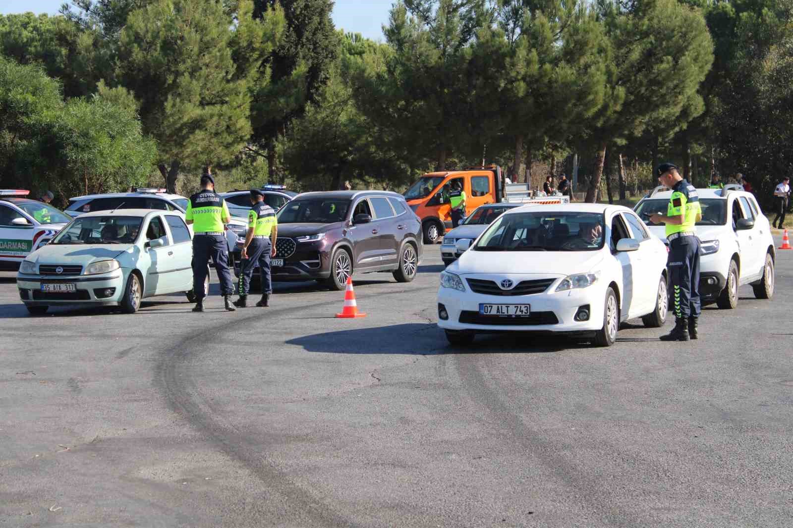 Aydın’da Otoyol Jandarma Komutanlığı göreve başladı
