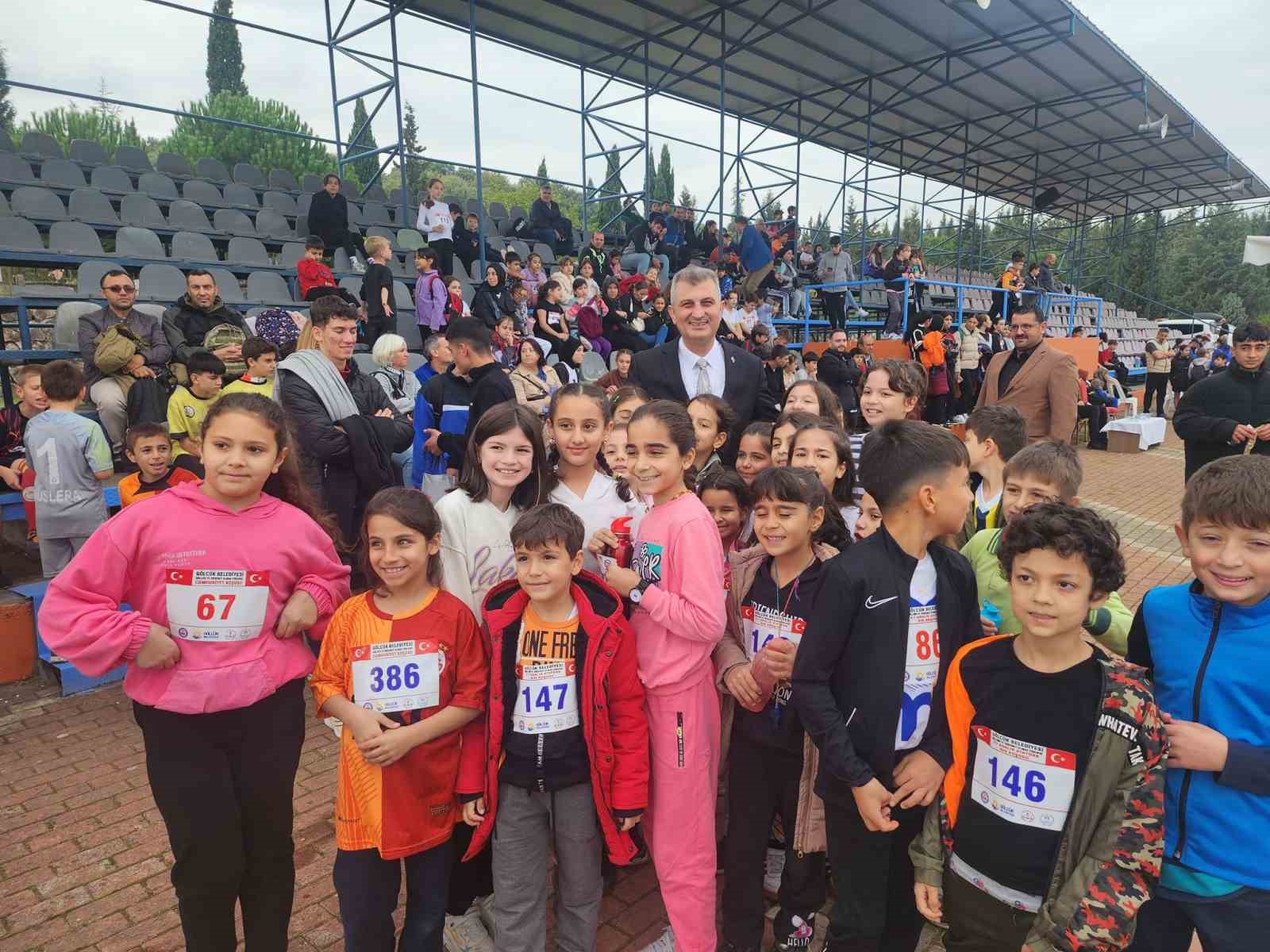 G&ouml;lc&uuml;k&rsquo;te Cumhuriyet coşkusu sporla birleşti
