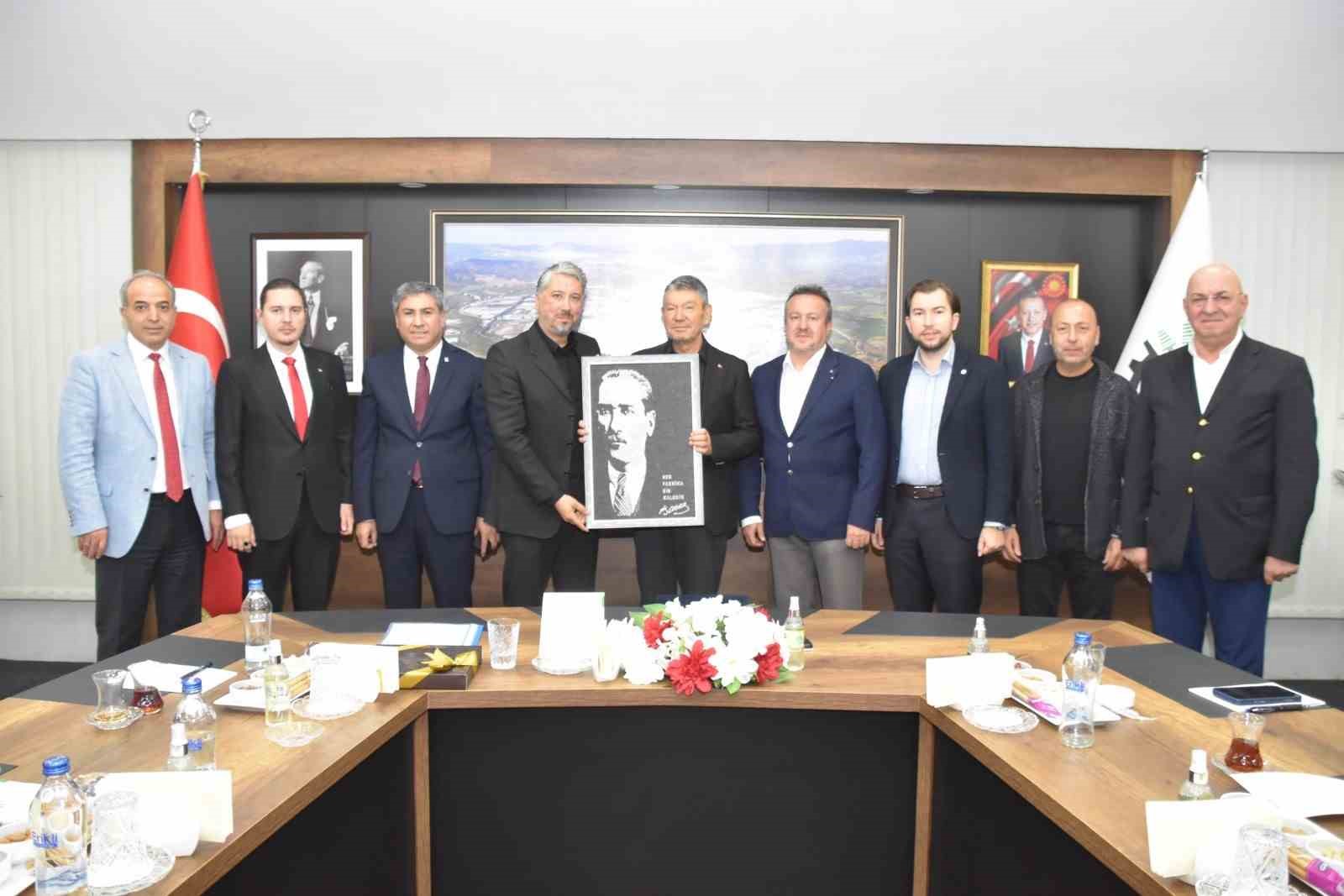 Denizlispor&rsquo;dan Denizli OSB y&ouml;netimine tebrik ziyareti
