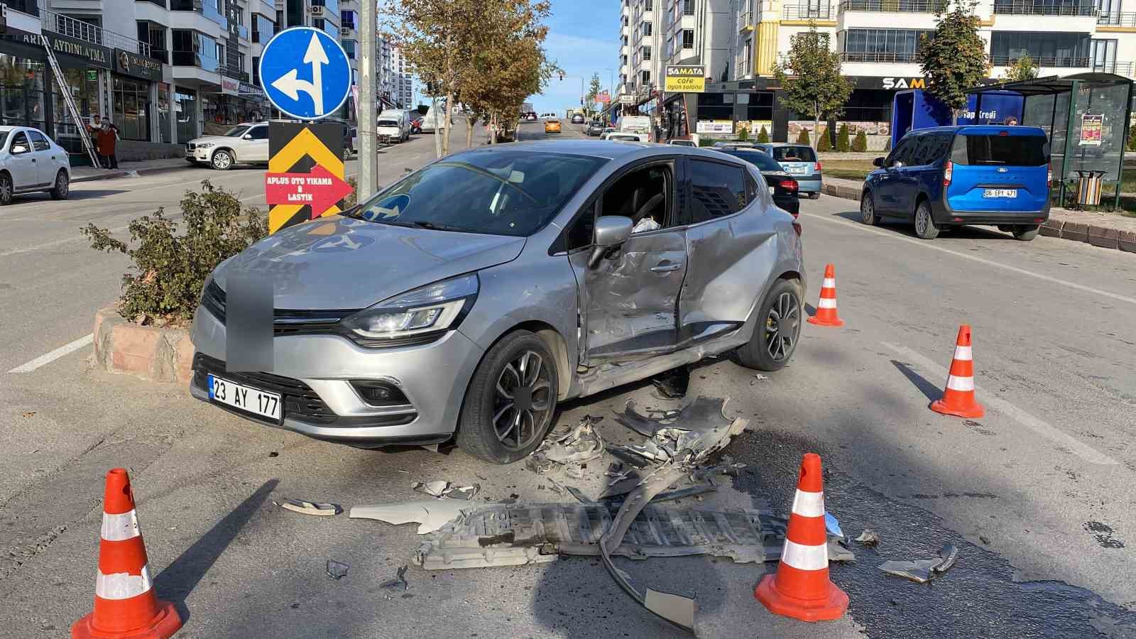 Elazığ’da trafik kazası: 2 yaralı