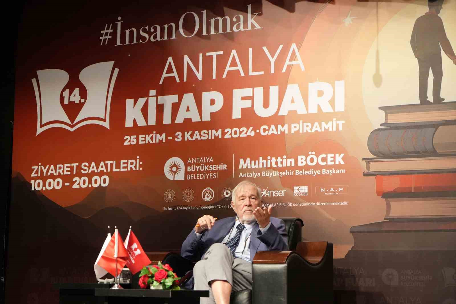 İlber Ortaylı’dan gençlere tavsiyeler: &quot;Kendinizi yetiştirin, okuyun, dil öğrenin, gezin&quot;