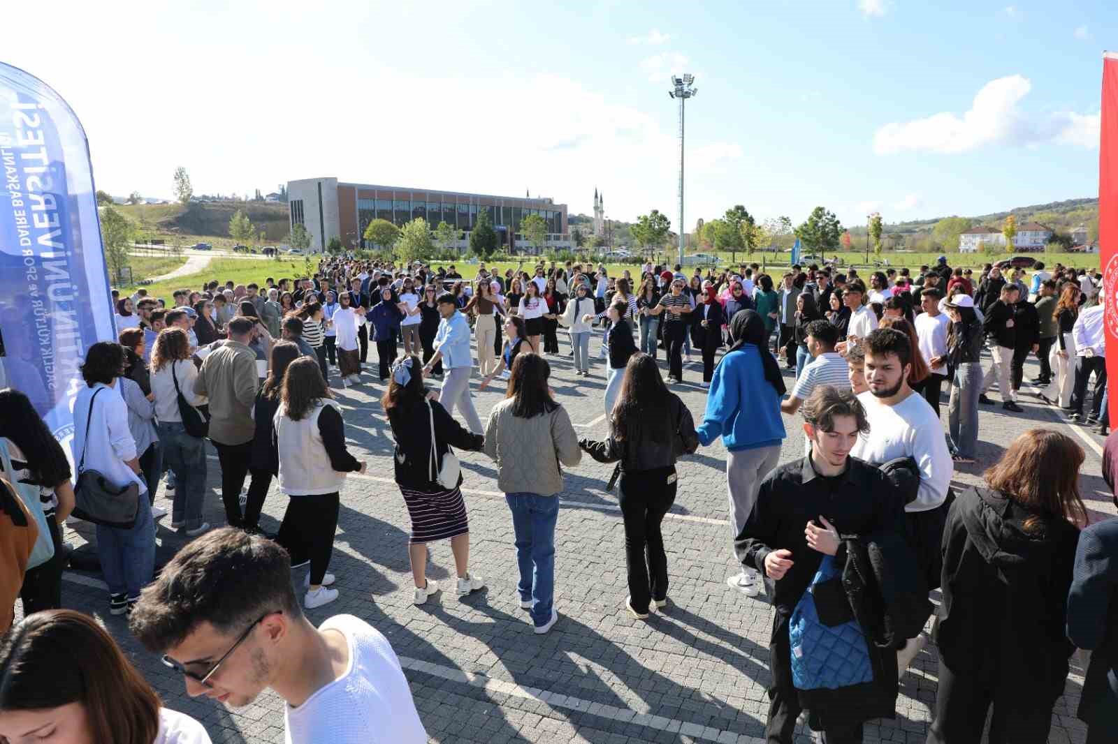 BARÜ öğrenci kulüpleri yeni takım arkadaşlarıyla bir araya geldi
