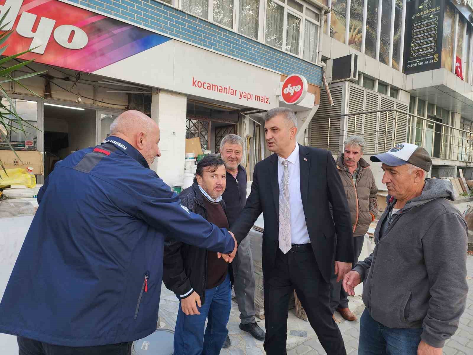 Başkan Sezer vatandaşları &ccedil;alışmalar hakkında bilgilendirdi
