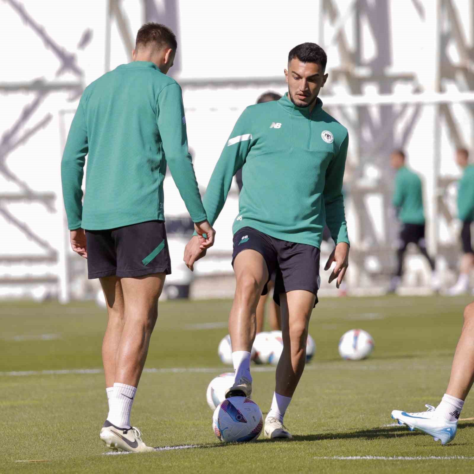 Konyaspor, Gaziantep FK ma&ccedil;ı hazırlıklarını tamamlandı
