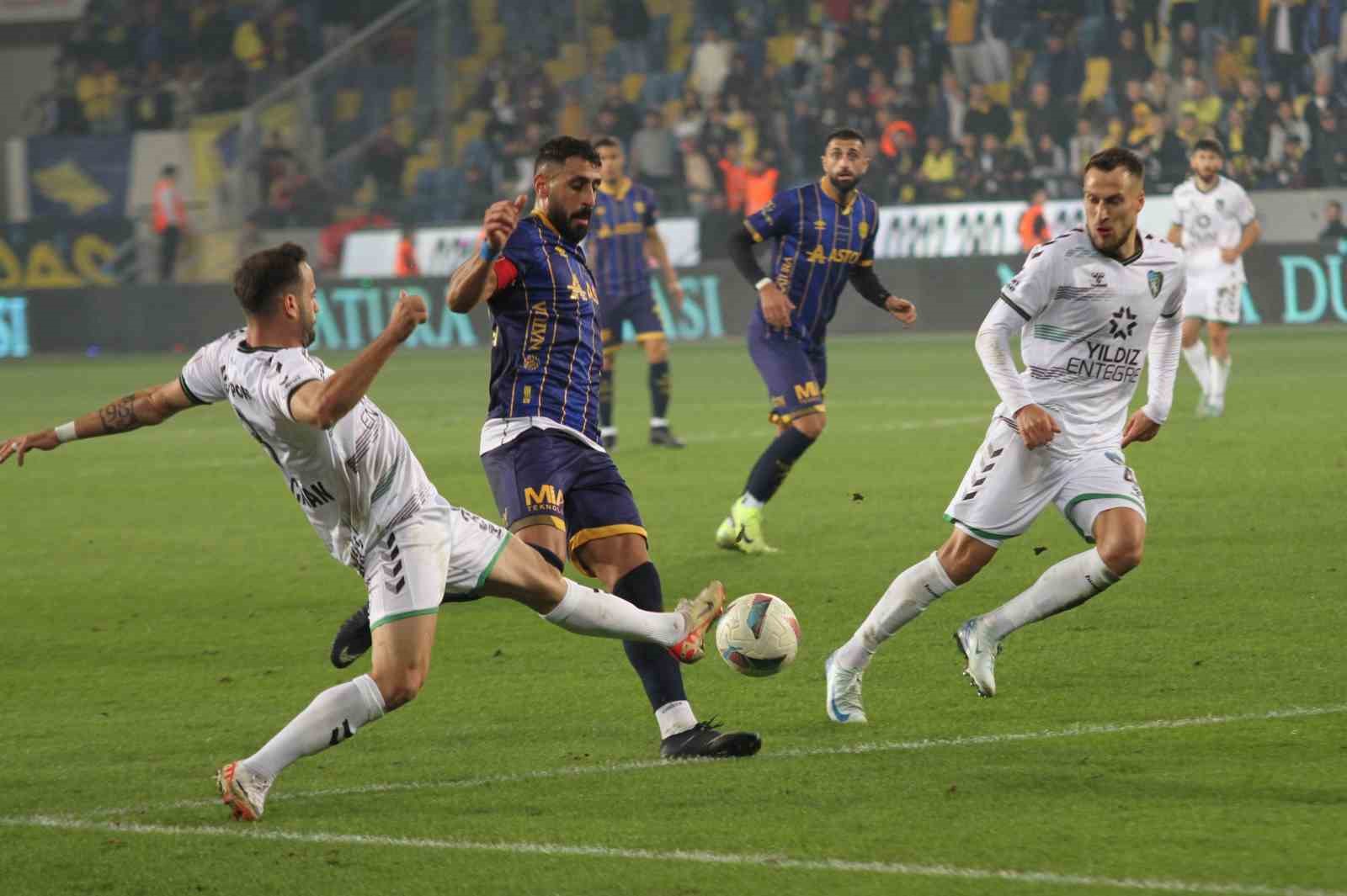 Trendyol 1. Lig: MKE Ankaragücü: 4 - Kocaelispor: 2
