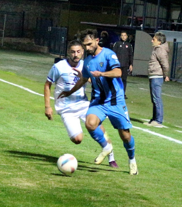 Karacabey Belediyespor - Beyoğlu Yeni Çarşı: 0-4
