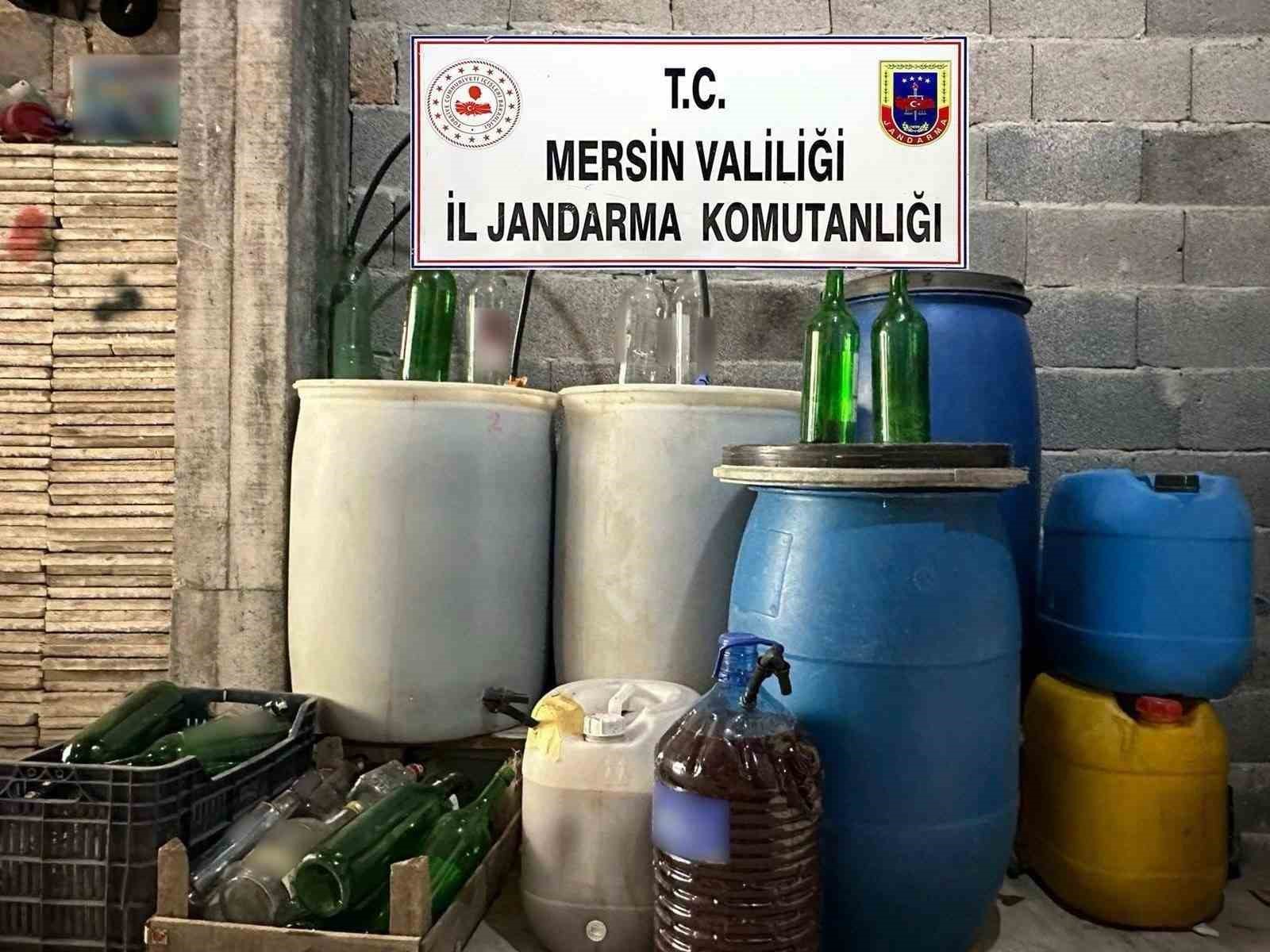 Mersin’de 640 litre sahte içki ele geçirildi