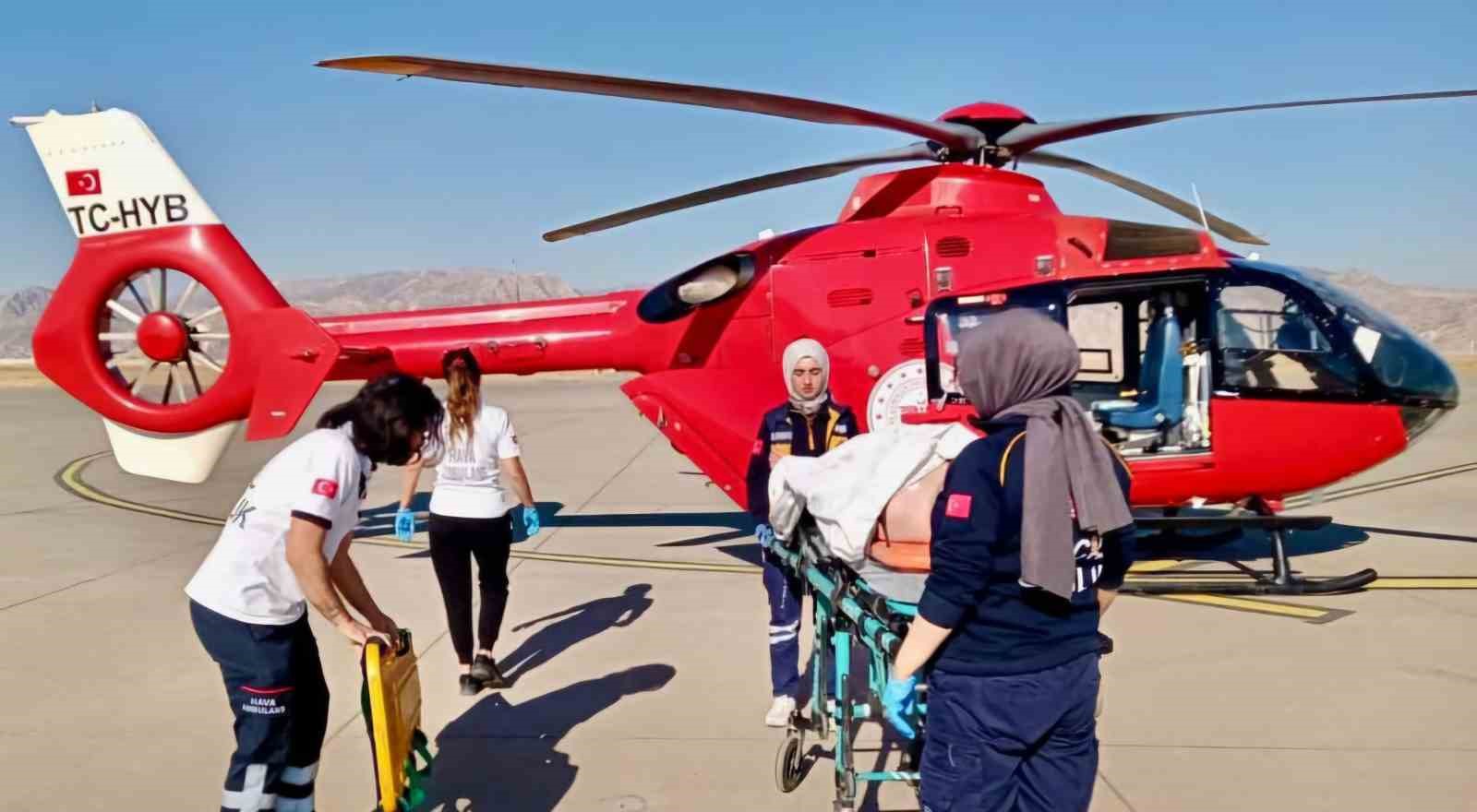 Ambulans helikopter 26 yaşındaki hasta için havalandı
