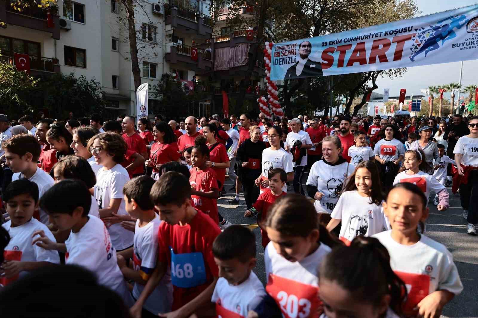 Denizli, Cumhuriyet Koşusuna akın etti
