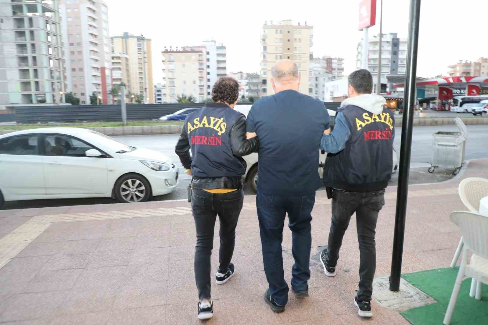 Mersin’de eş zamanlı operasyon, aranan 97 şahıs yakalandı
