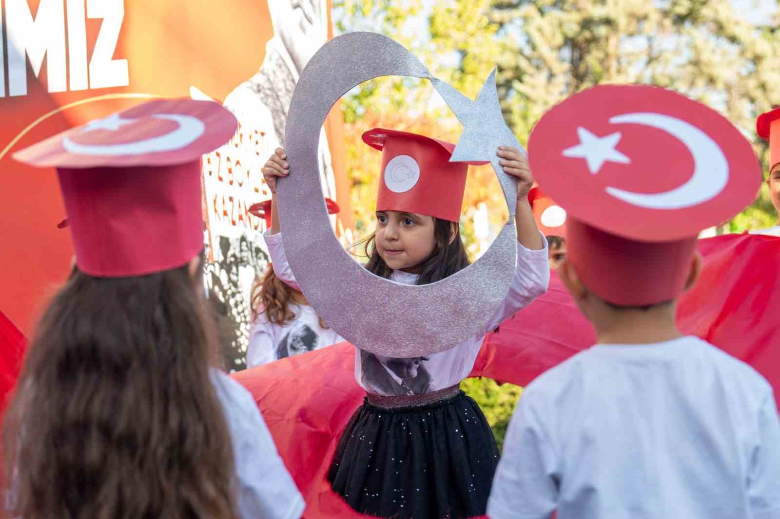 Tarsus Belediyesi kreşlerinde Cumhuriyet Bayramı coşkusu
