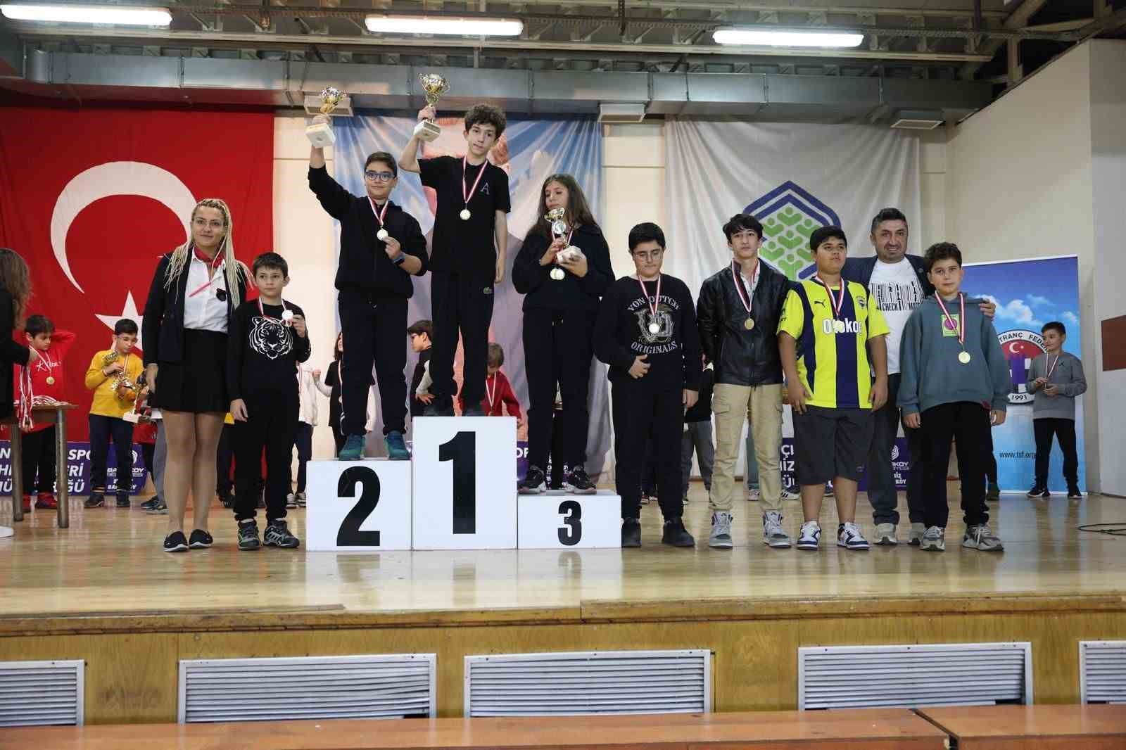 Bakırk&ouml;y&rsquo;de &lsquo;Cumhuriyet Kupası&rsquo; heyecanı yaşandı
