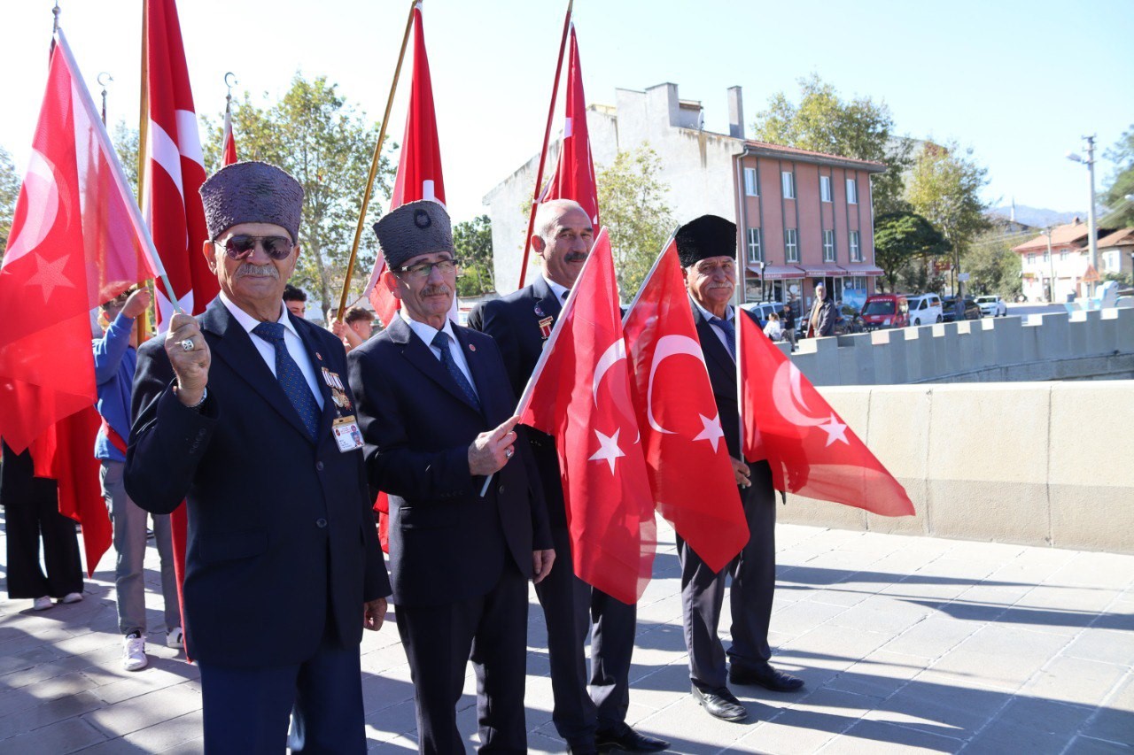 Osmancık&rsquo;ta 101 yıllık Cumhuriyet coşkusu
