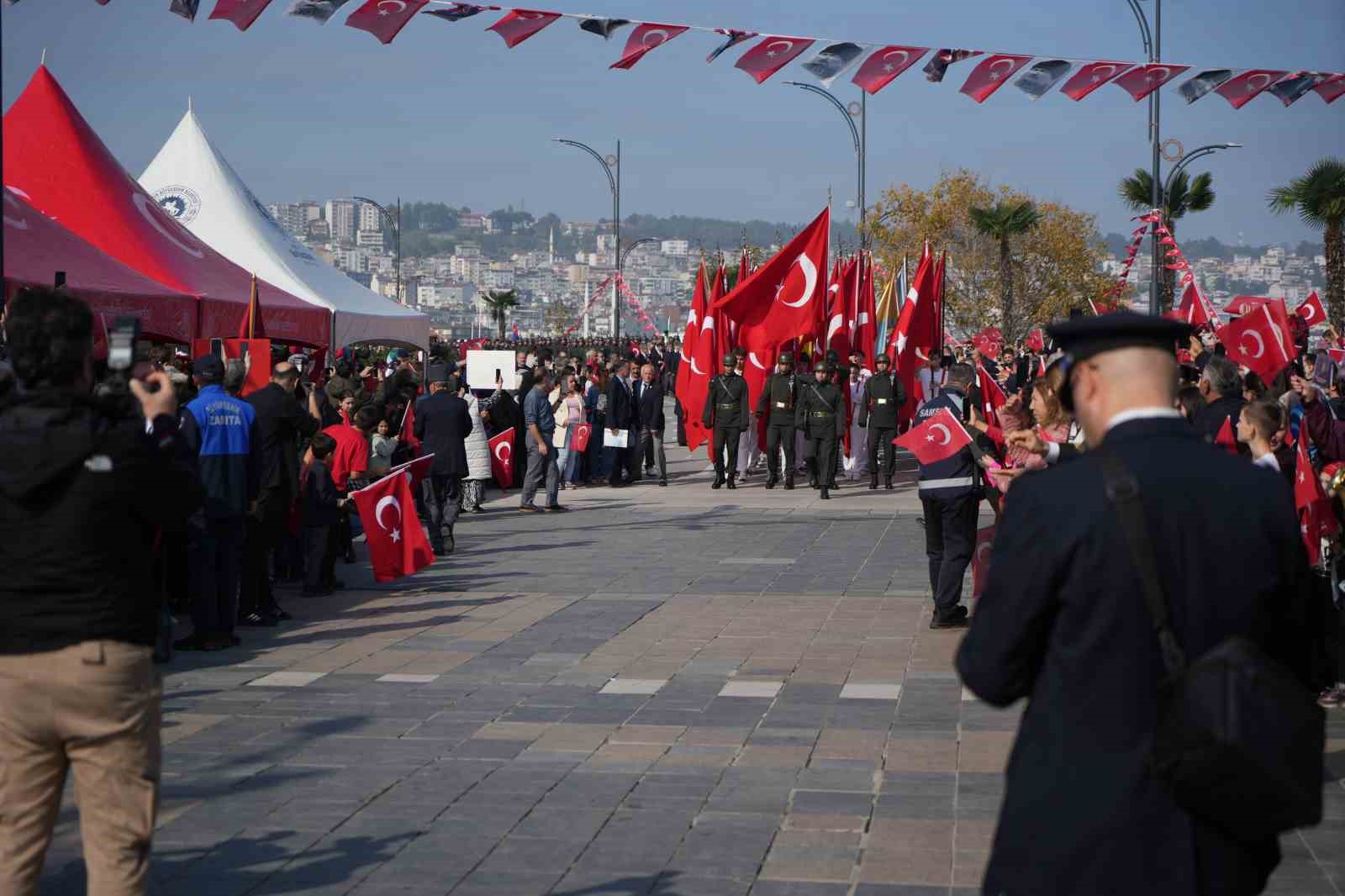 Samsun’da Cumhuriyet’in 101. yılı coşkuyla kutlandı