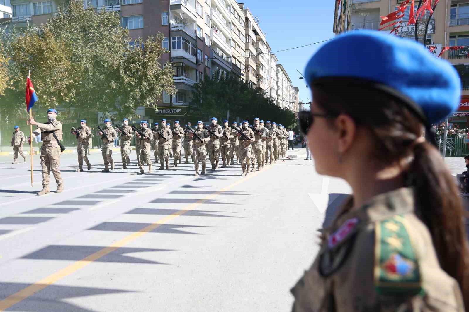 Elazığ’da Cumhuriyet’in 101. yılı coşkuyla kutlandı