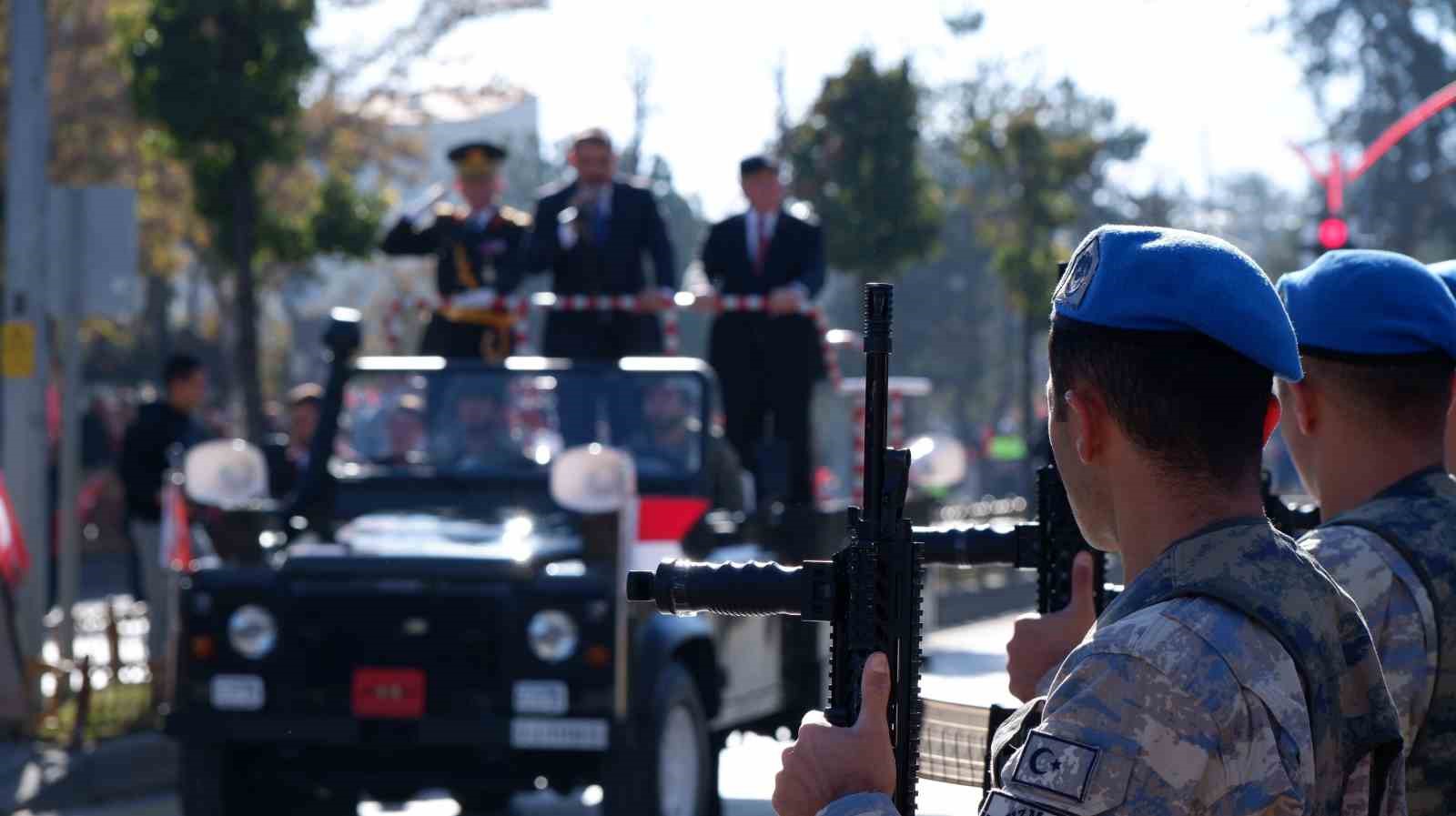 Erzurum’da Cumhuriyet Bayramı coşkusu