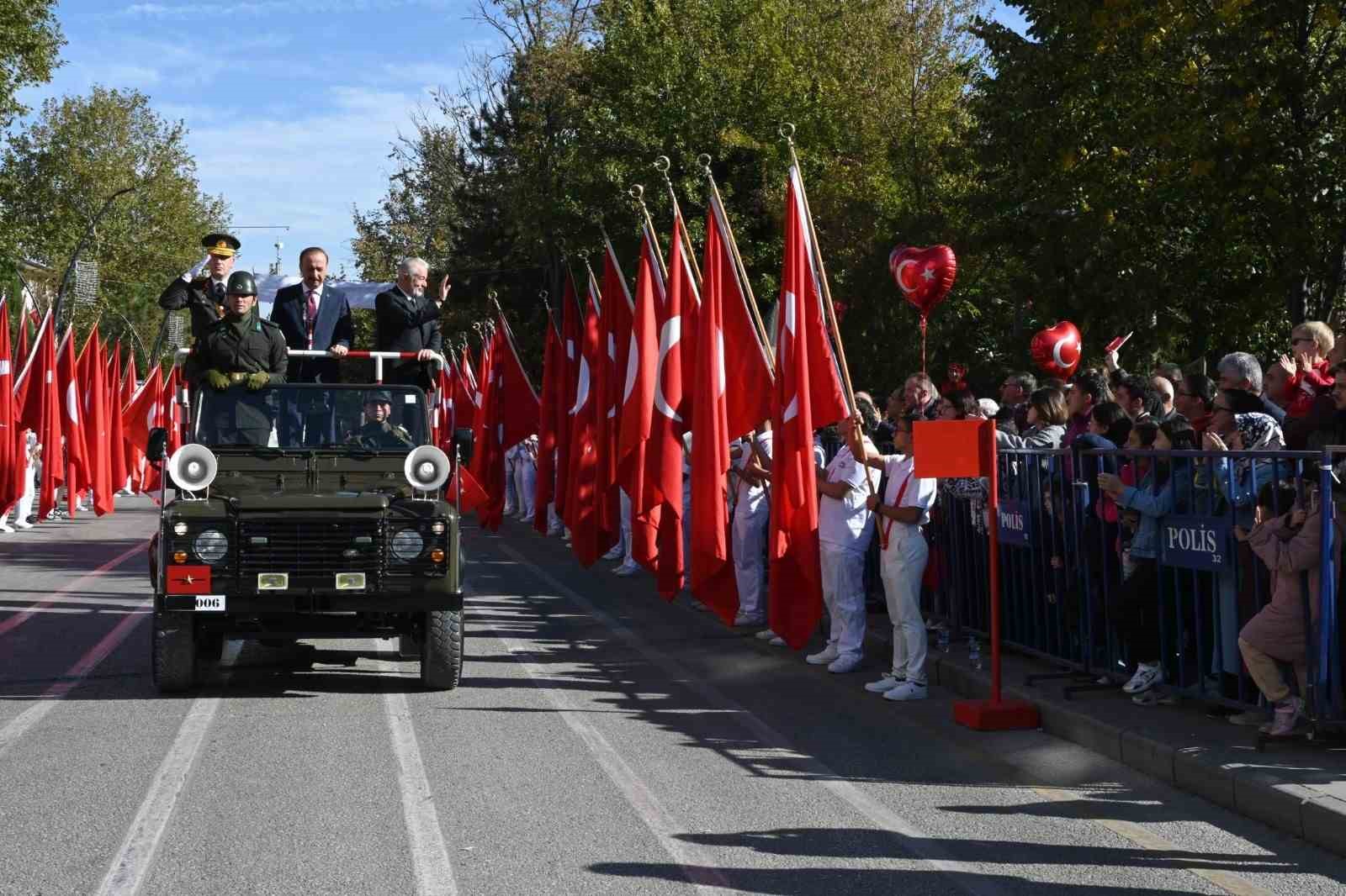 Isparta’da Cumhuriyetin 101’inci yılı coşkuyla kutlandı