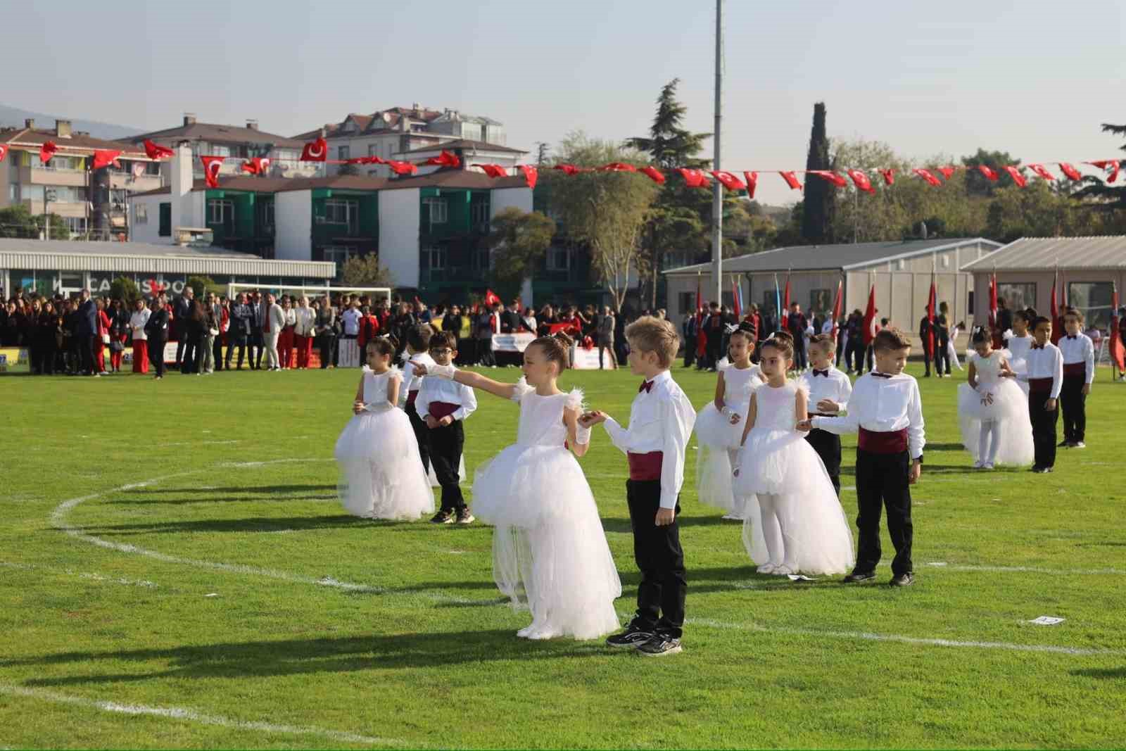 K&ouml;rfez&rsquo;de Cumhuriyet coşkusu
