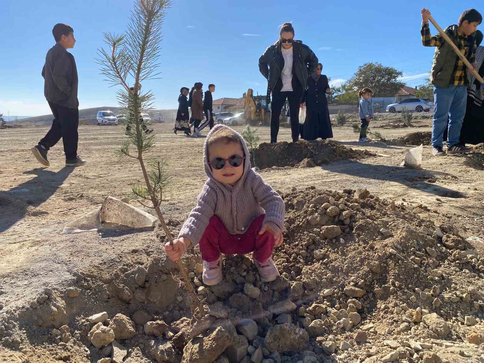 Yozgat’ta bozkır ağaçlandırıldı