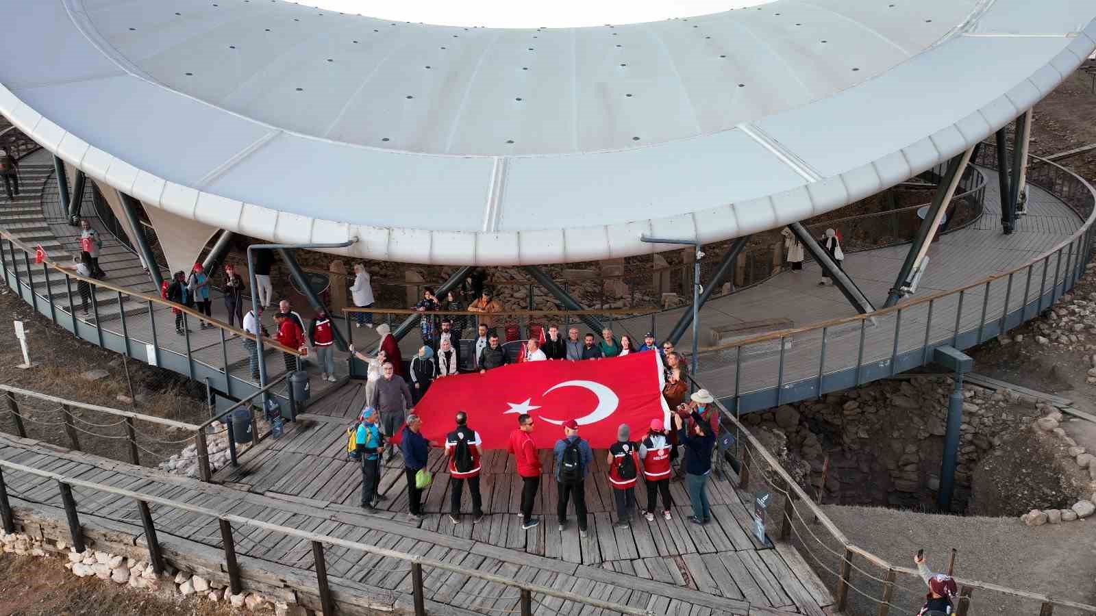 Göbeklitepe’ye cumhuriyet yürüyüşü