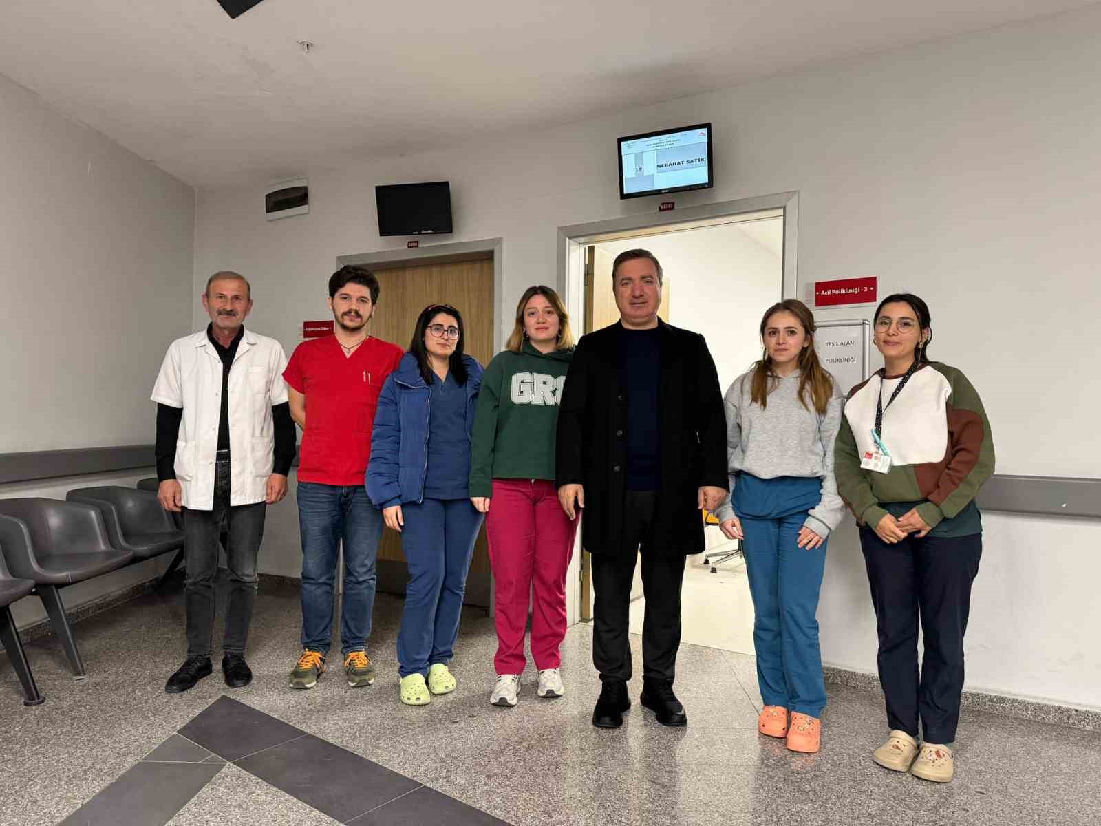 Vali Aydoğdu’dan gece yarısı hastane denetimi