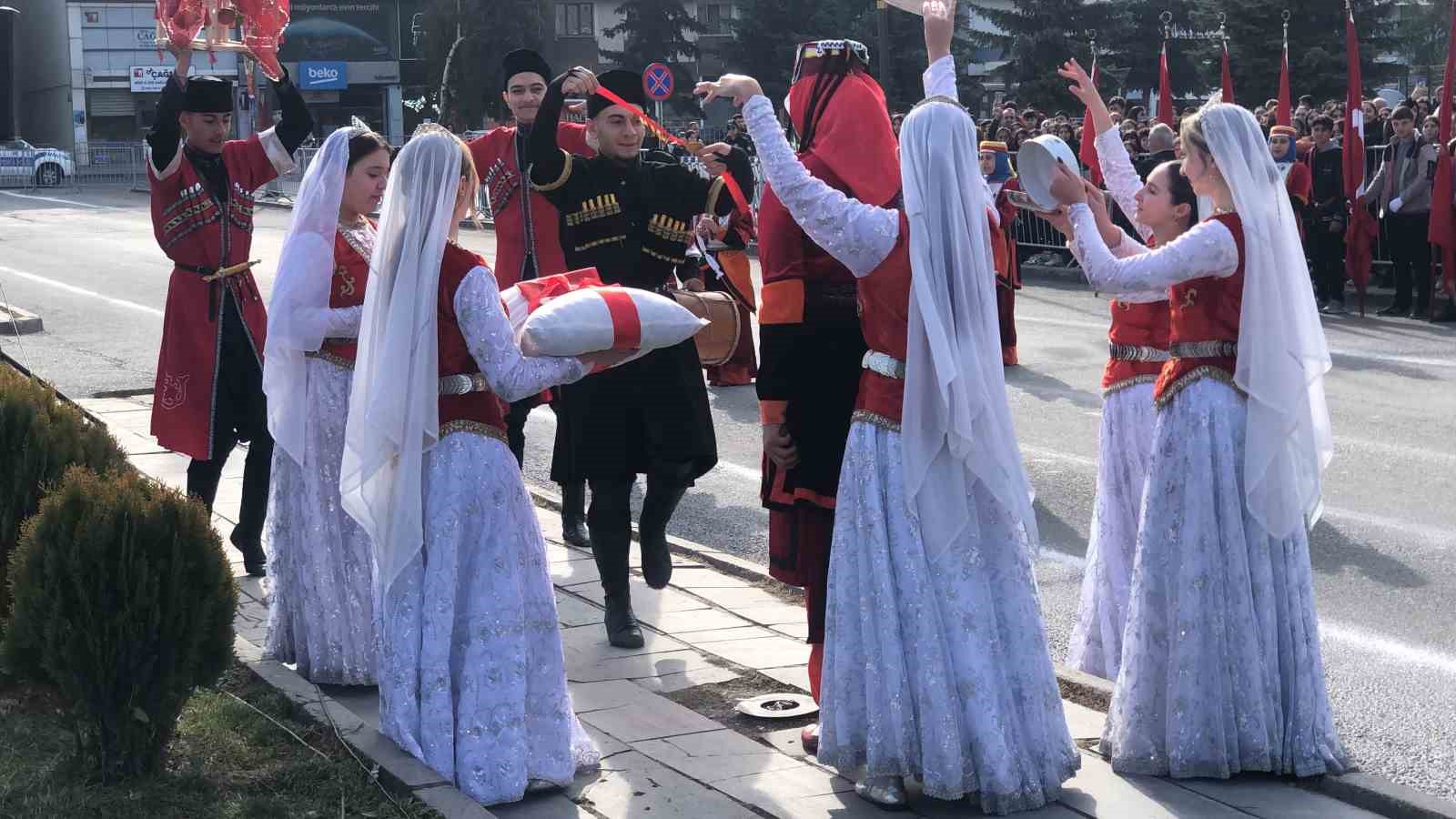 Kars’ın düşman işgalinden kurtuluşunun 104. yıl dönümü kutlandı
