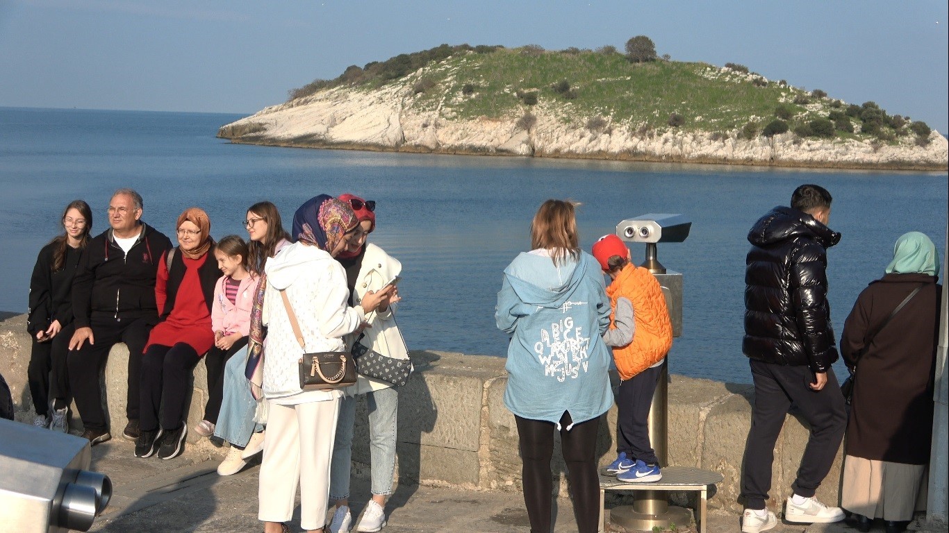 Amasra’da ziyaretçi yoğunluğu