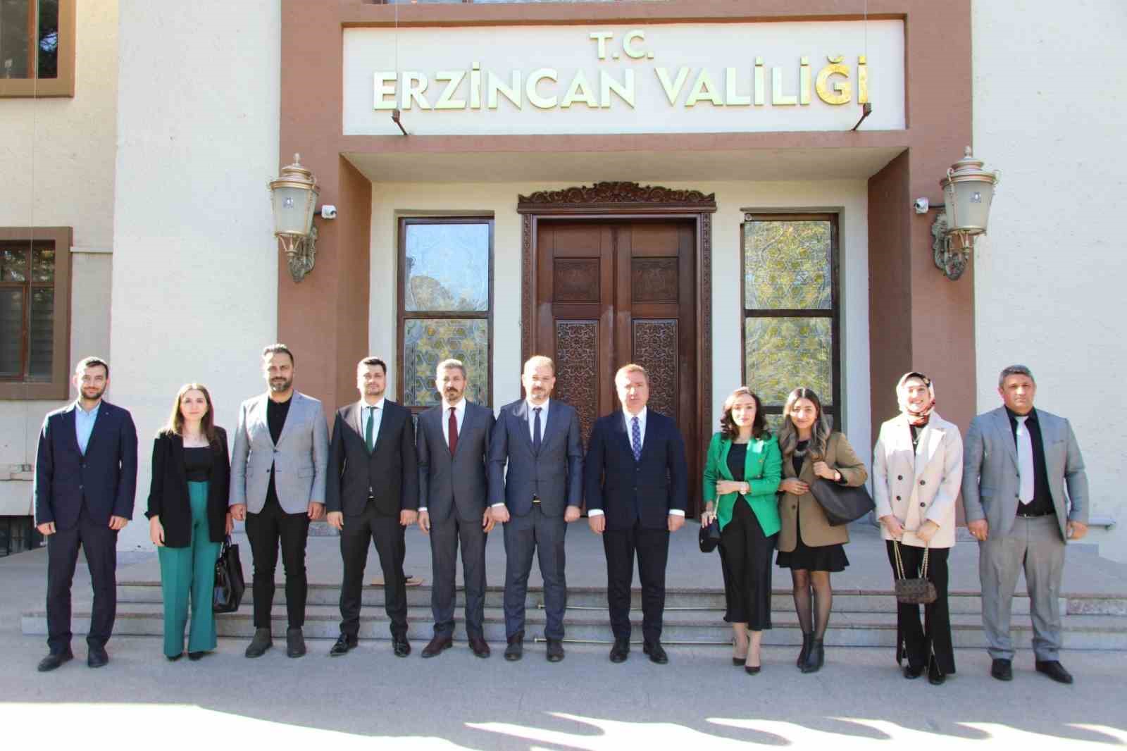 Erzincan Barosunun yeni yönetiminden Vali Aydoğdu’ya ziyaret