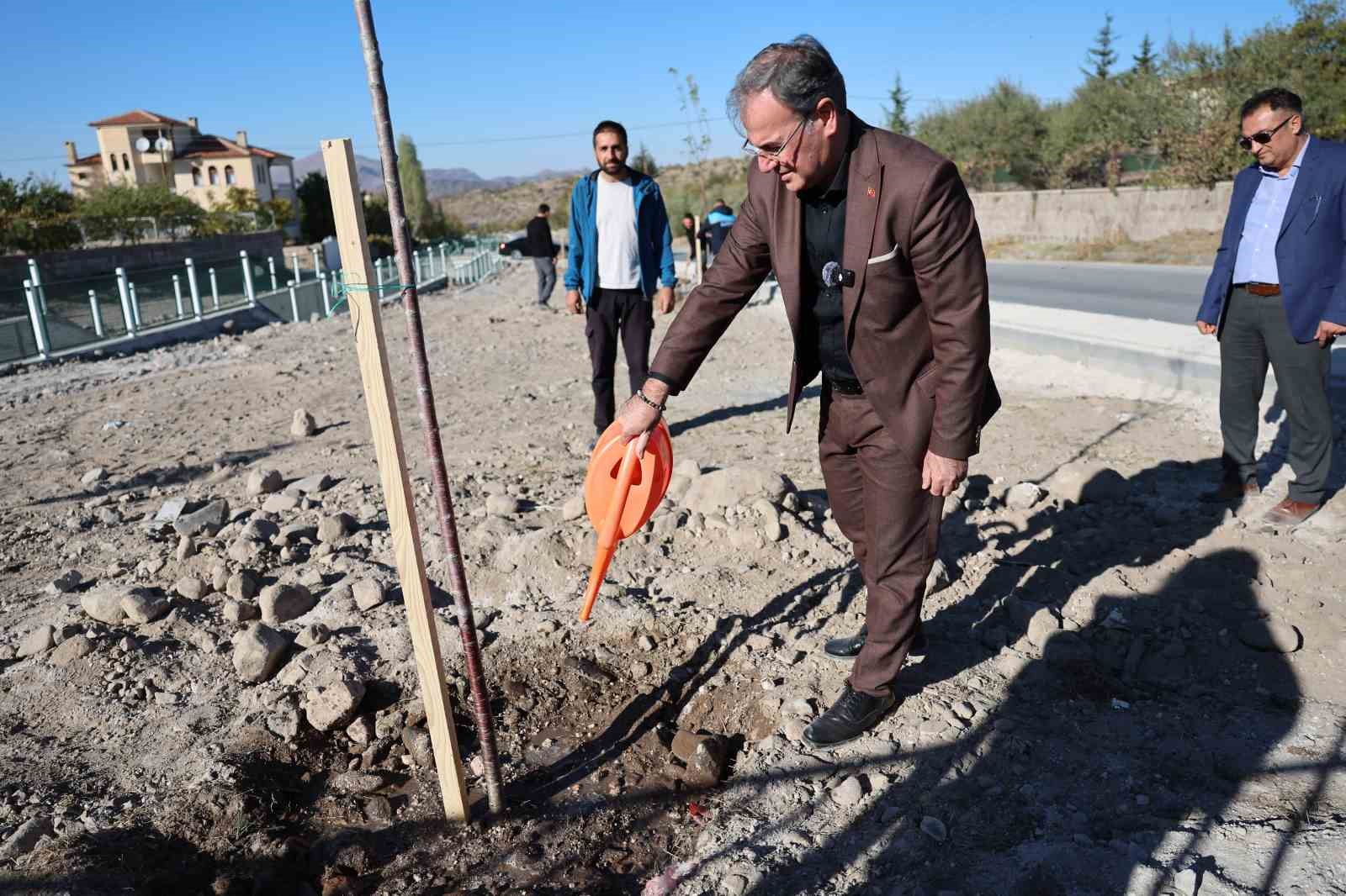 Başkan Özdoğan: "Hacılar; daha yeşil bir gelecek ile buluşuyor"