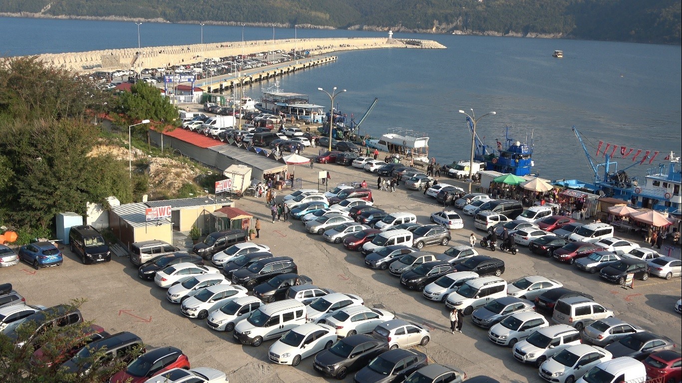 Amasra’da ziyaretçi yoğunluğu
