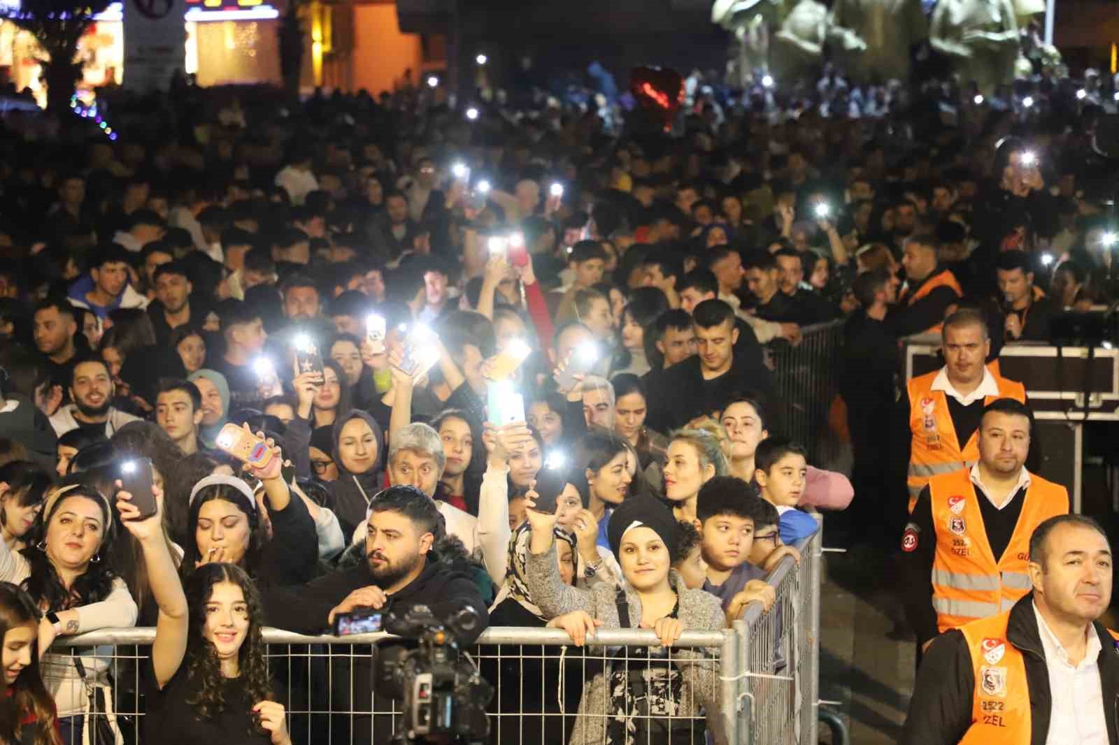 Turgutlu’da Betül Demir rüzgarı esti
