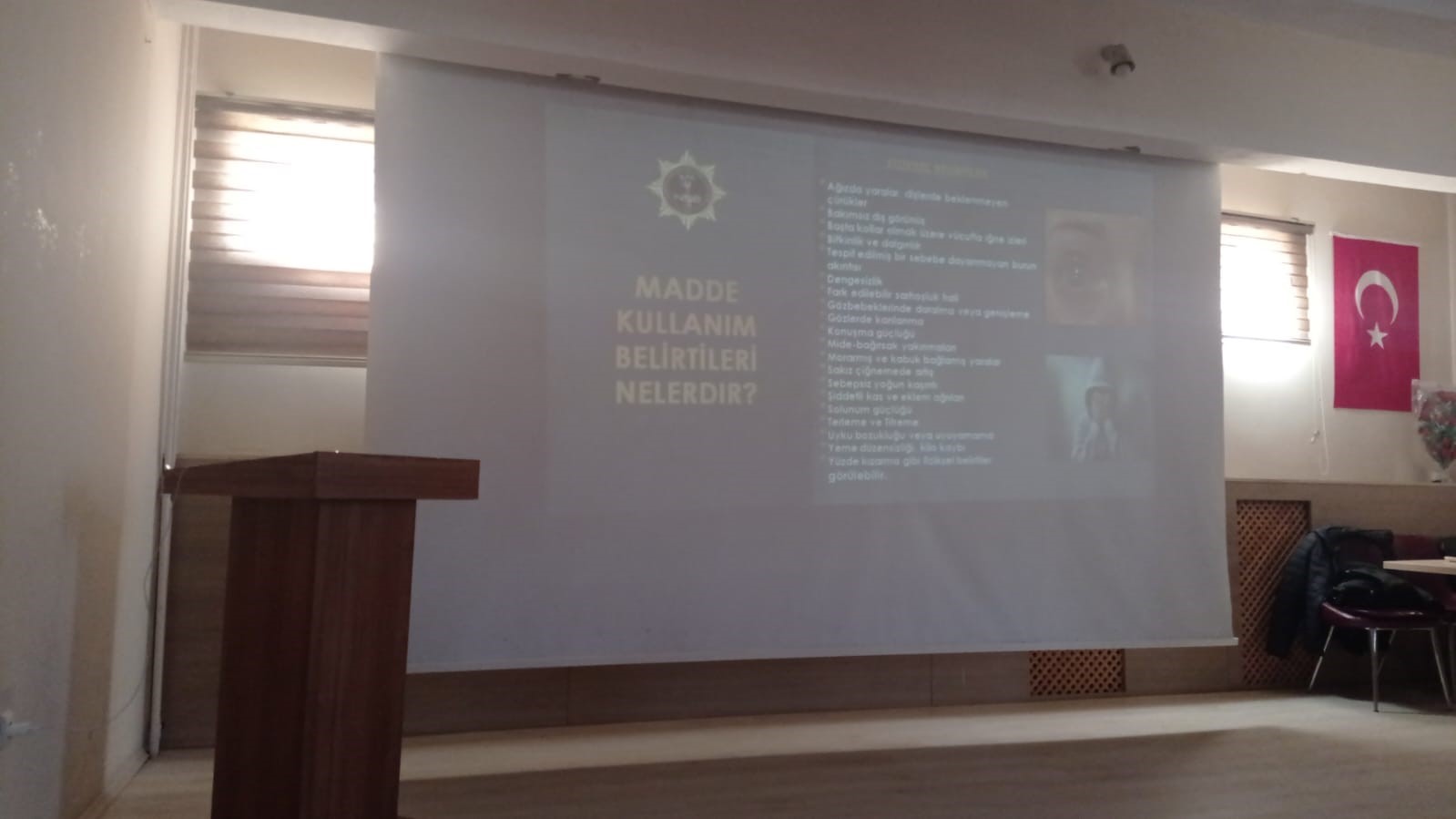 Tekman&rsquo;da kamu personeline uyuşturucuyla m&uuml;cadele semineri
