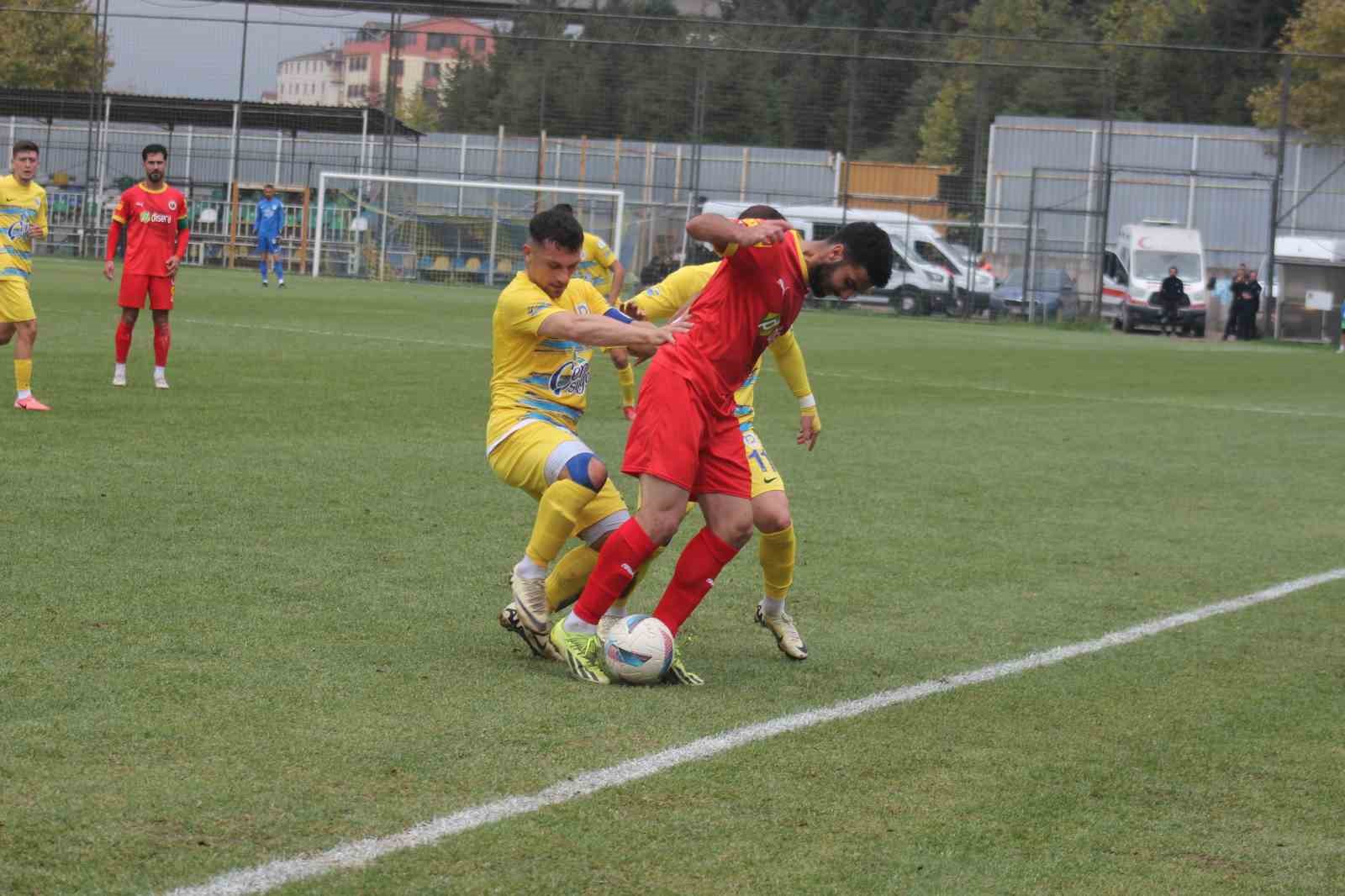 Ziraat Türkiye Kupası: Belediye Derincespor: 0 - Tire 2021 FK: 1
