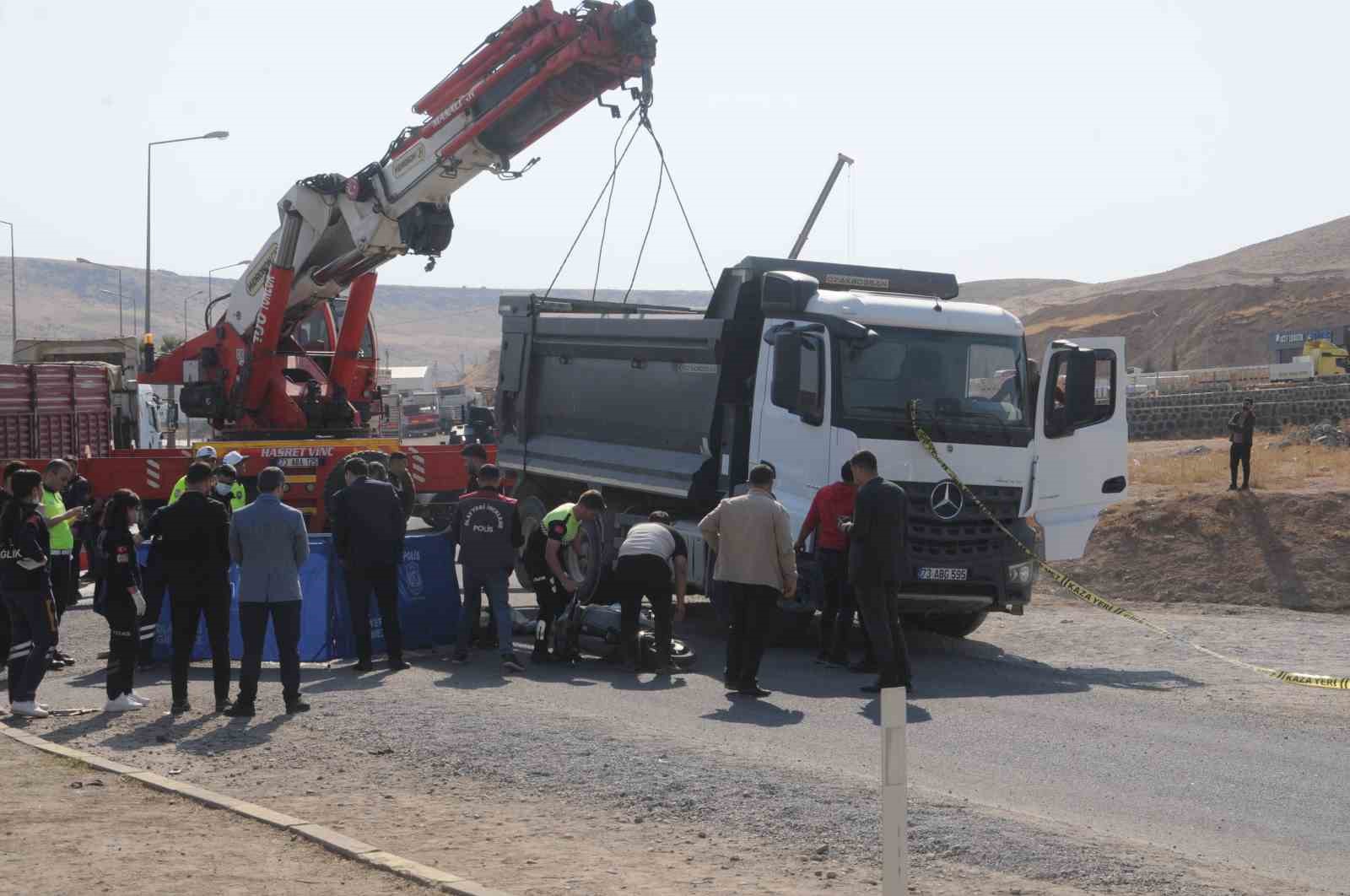 Şırnak’ta kamyon ile motosiklet çarpıştı: 1 ölü